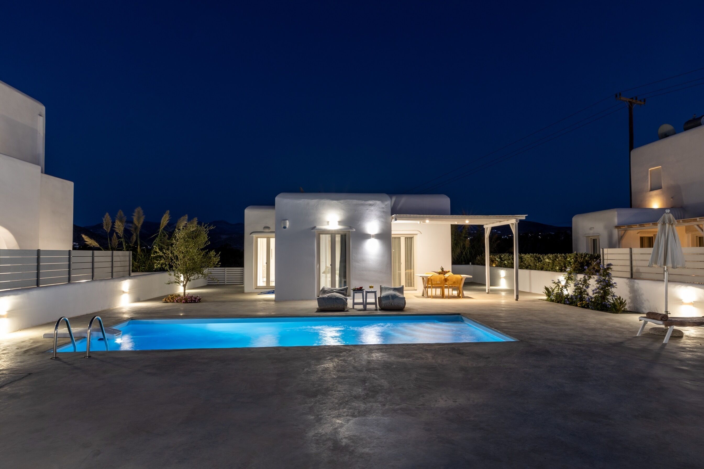 Naxian Lounge Villas