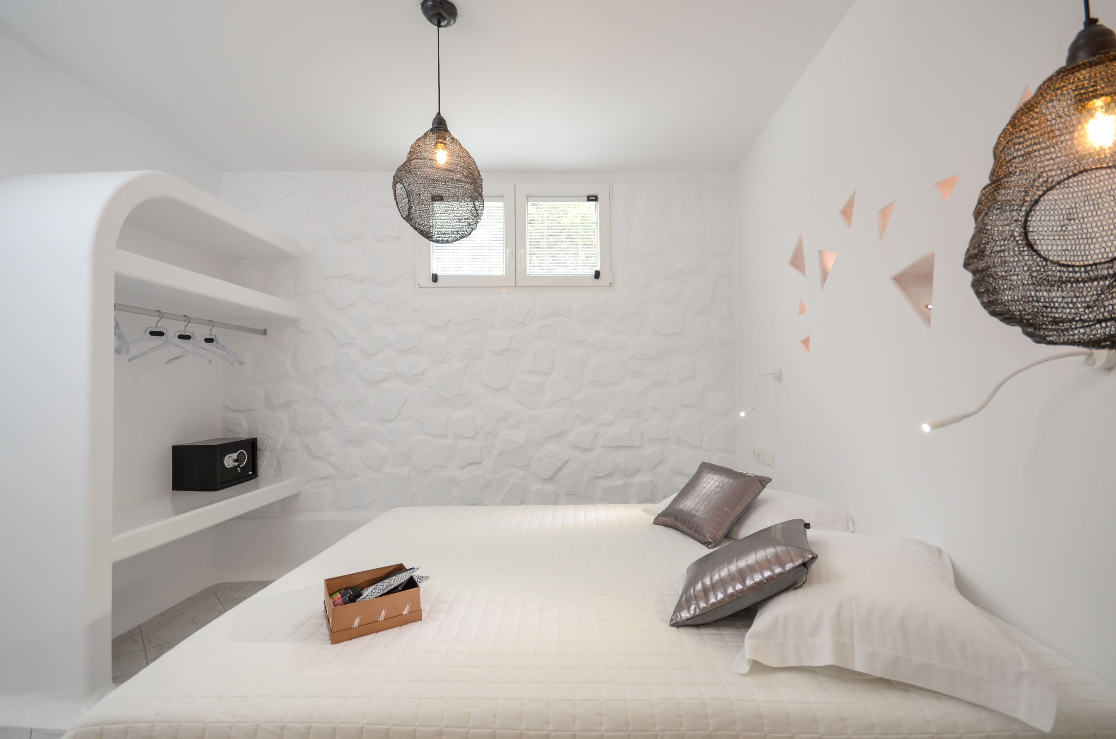 Naxos Evilion Luxury Apartments