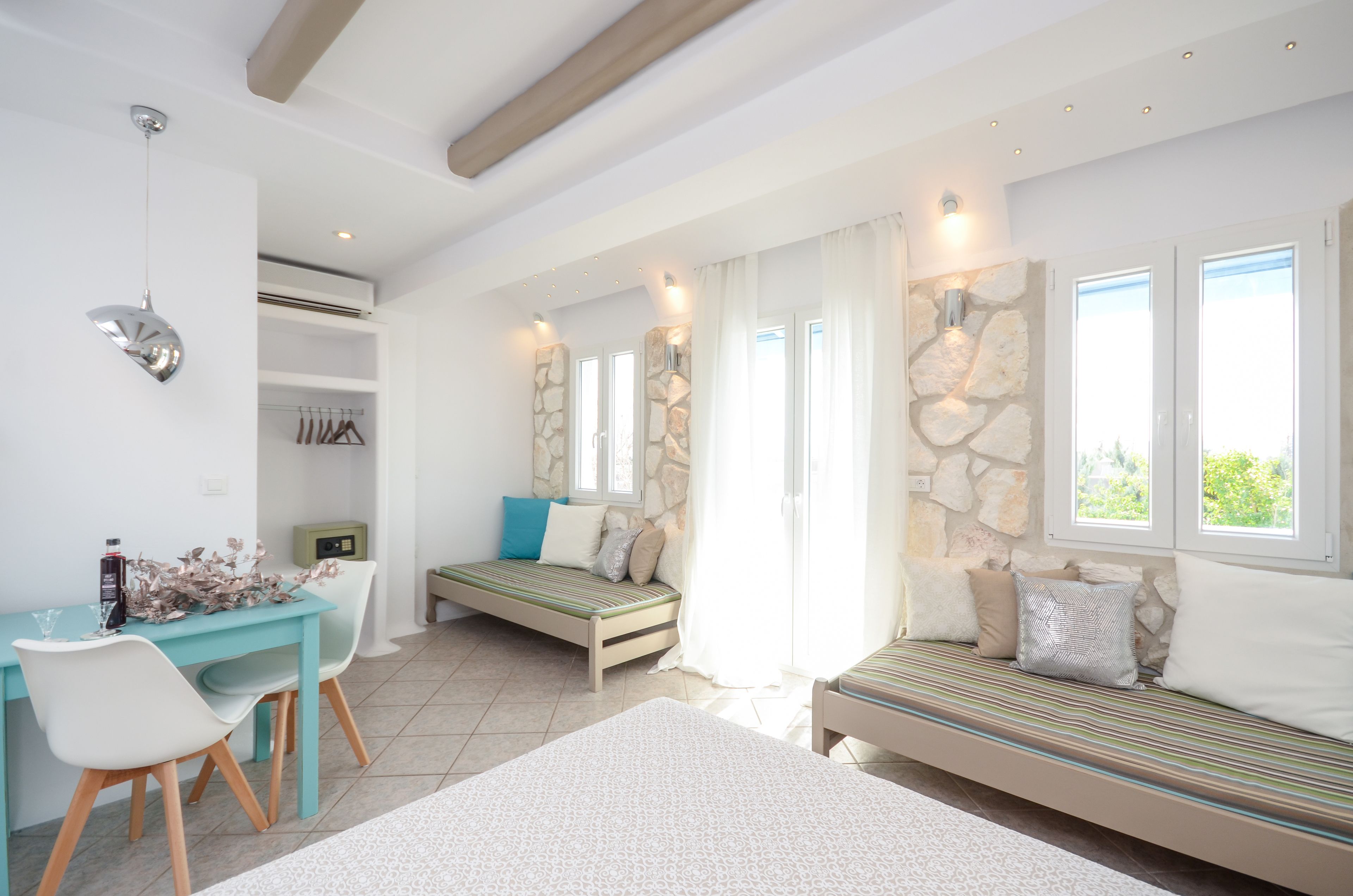 Naxos Evilion Luxury Apartments