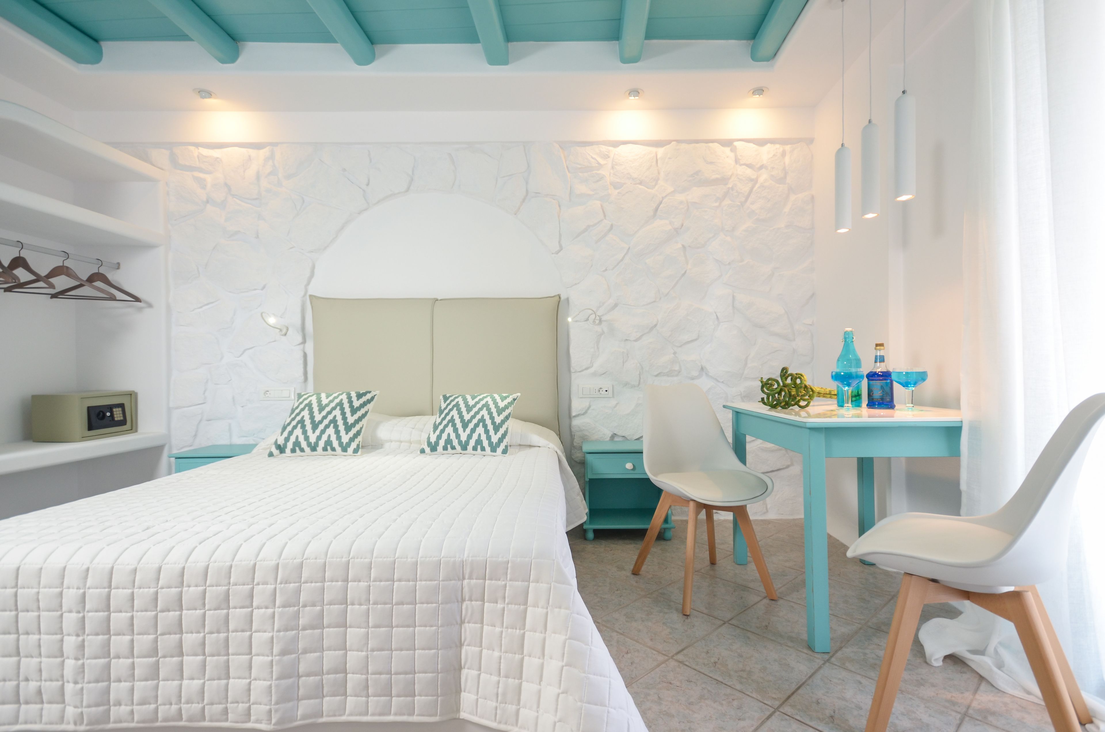 Naxos Evilion Luxury Apartments