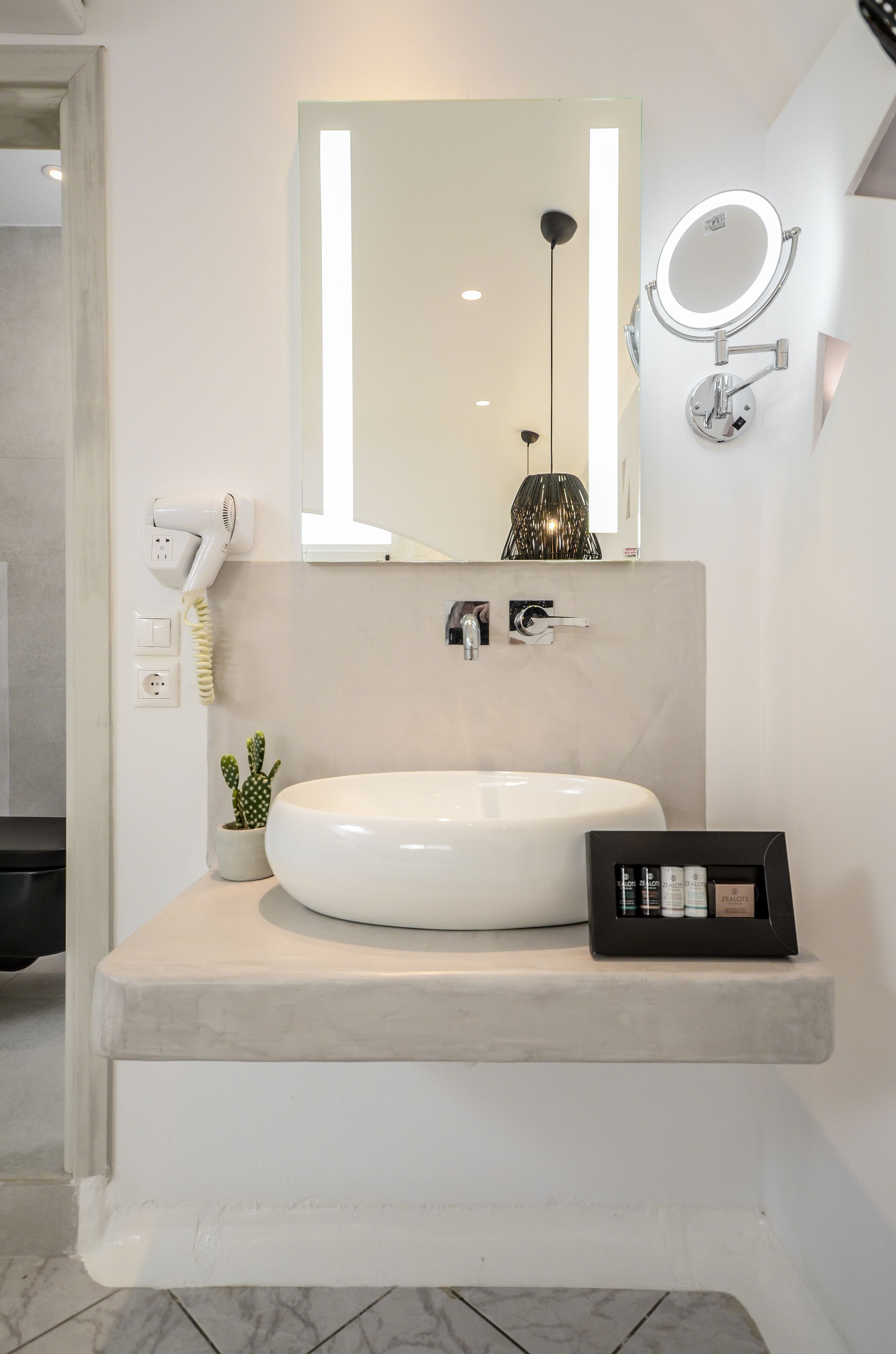 Naxos Evilion Luxury Apartments