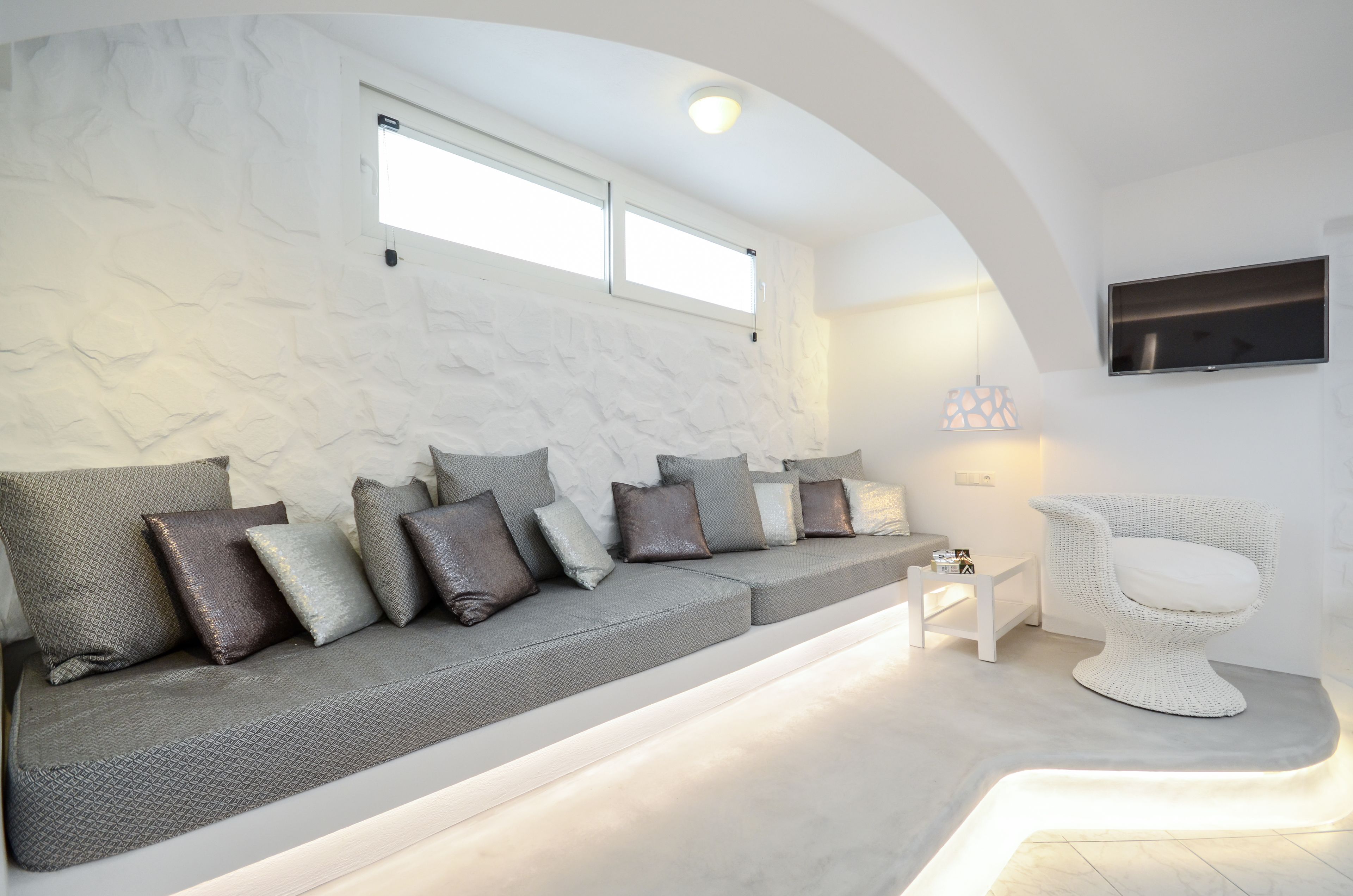 Naxos Evilion Luxury Apartments