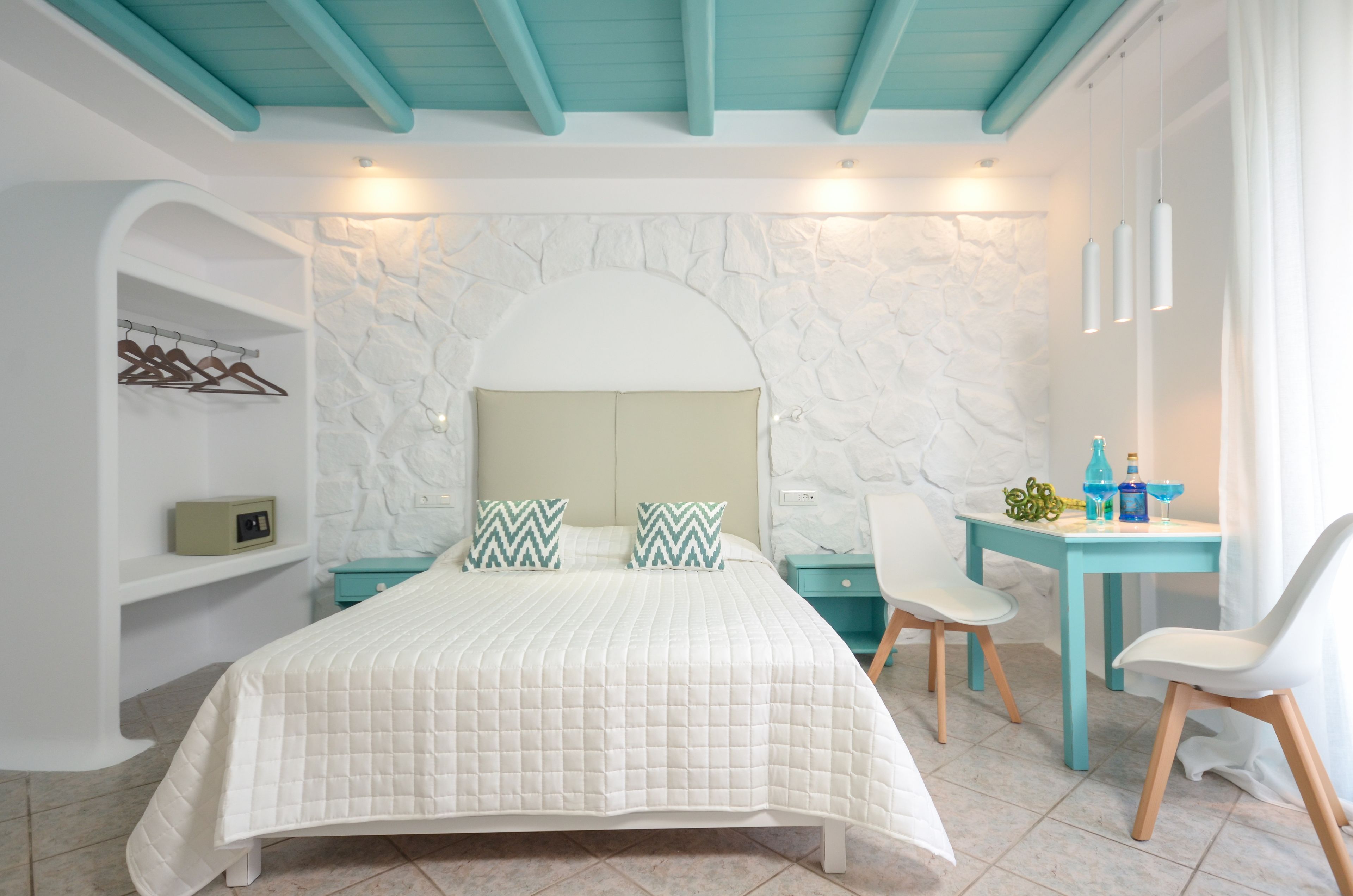 Naxos Evilion Luxury Apartments