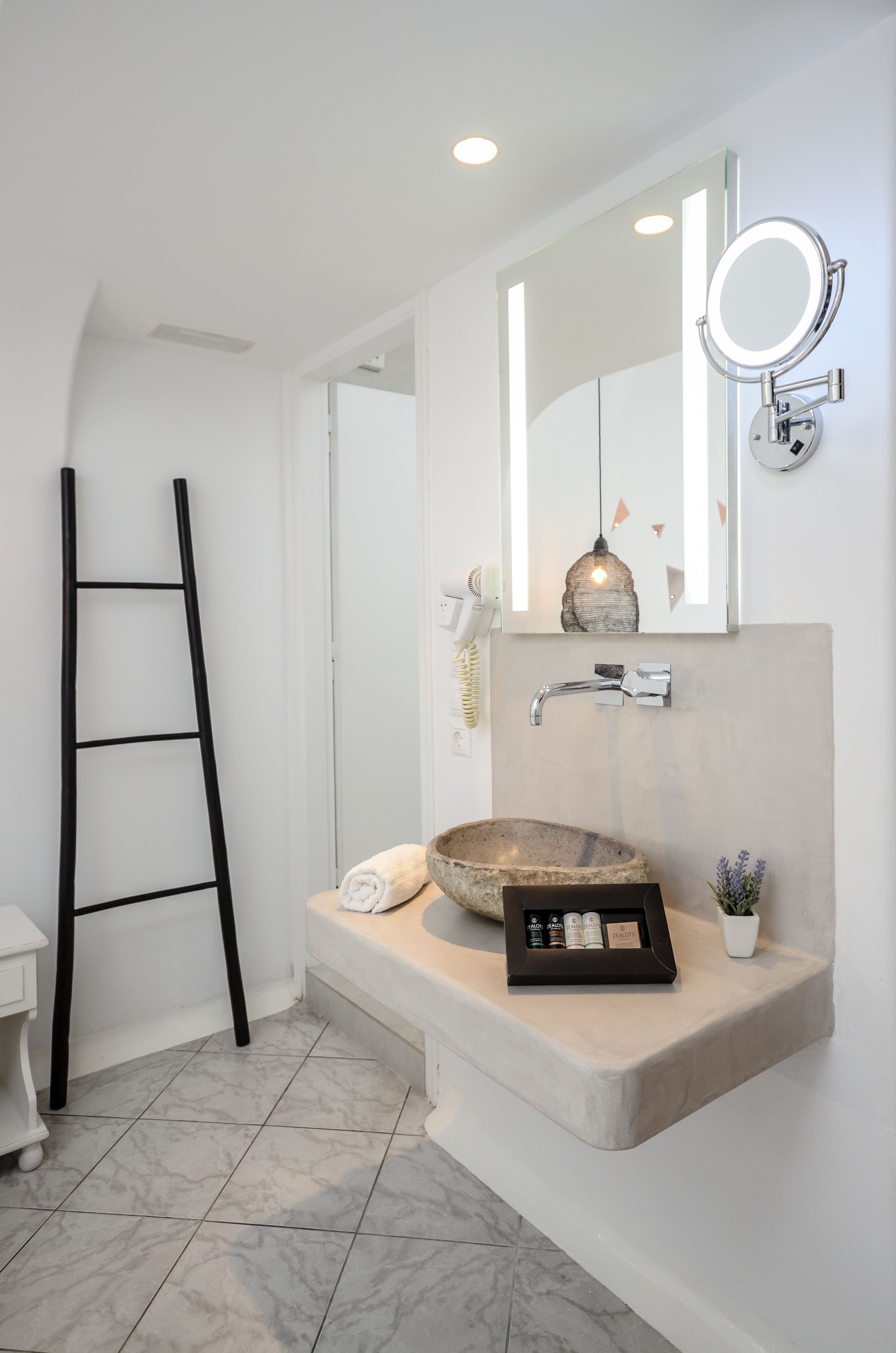 Naxos Evilion Luxury Apartments