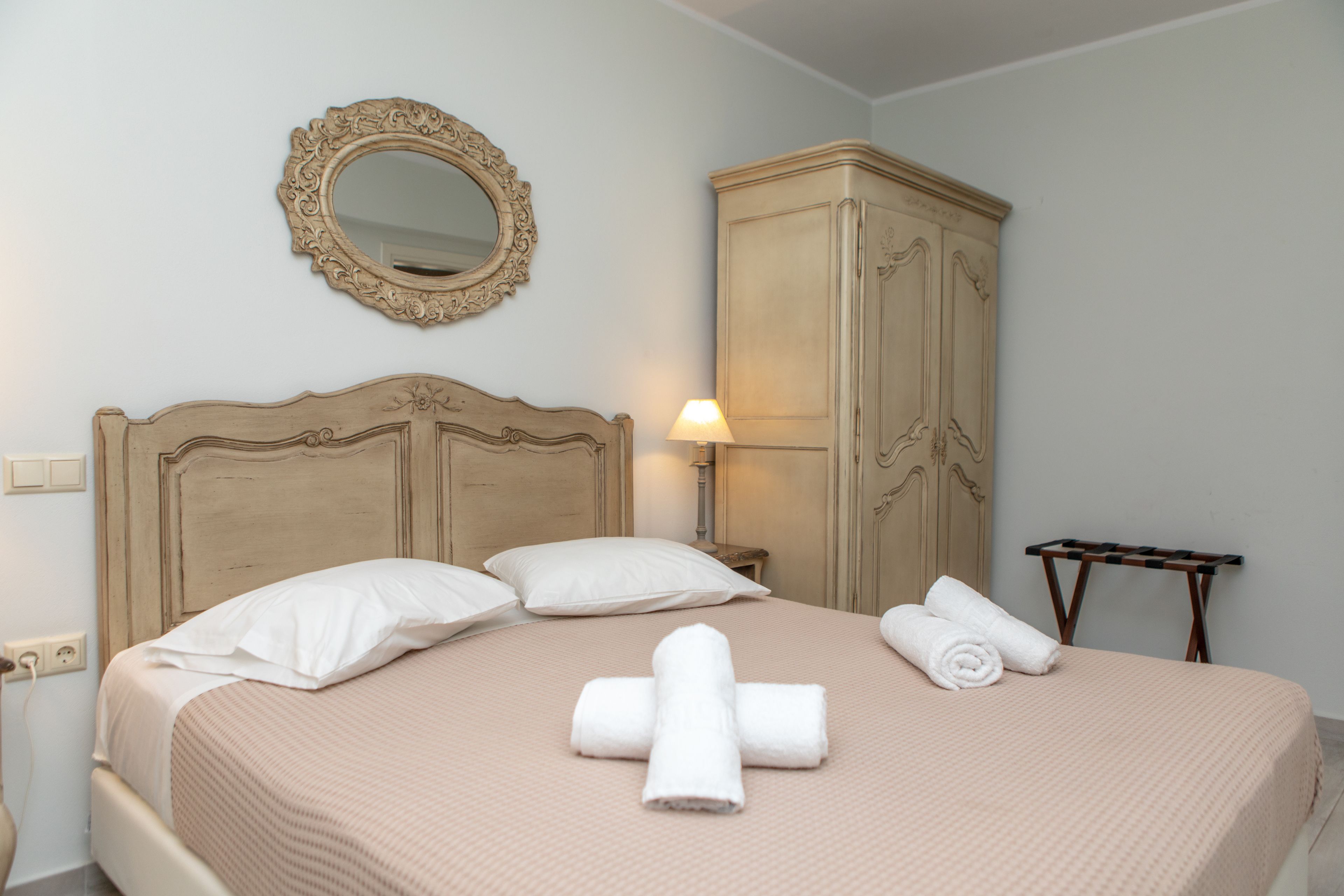 Nikos Verikokos Studios