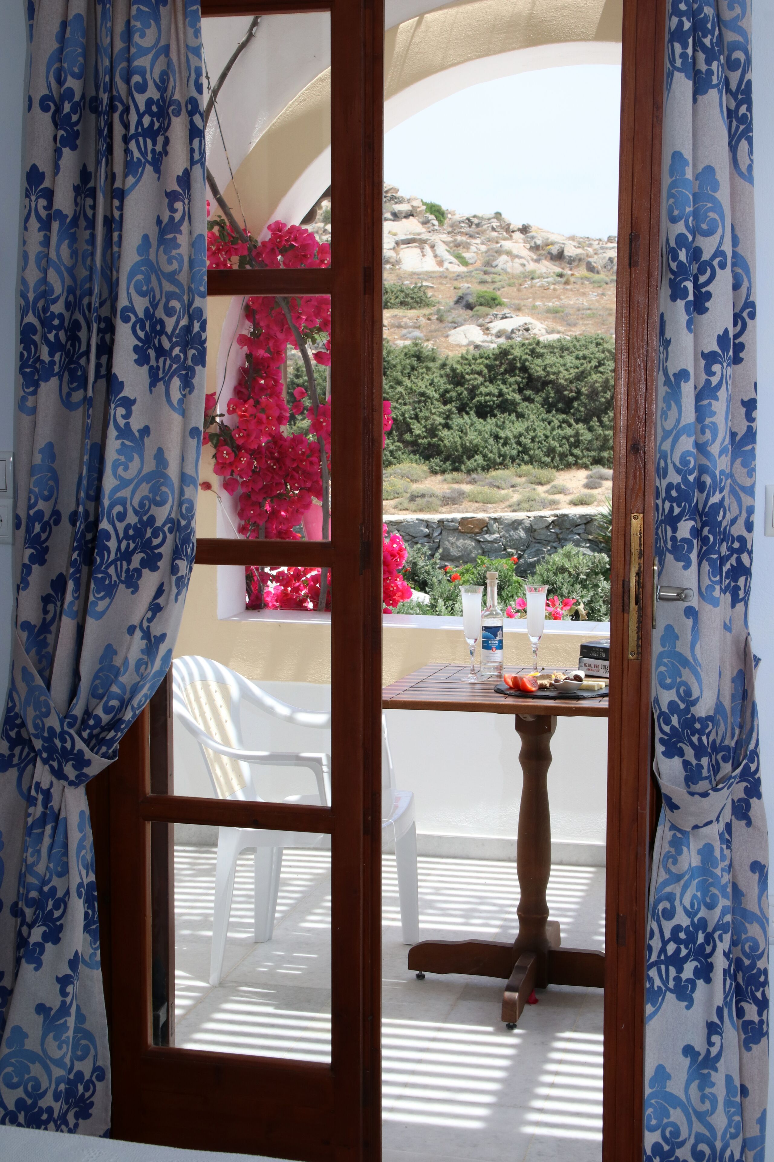 Naxos Cave Suites