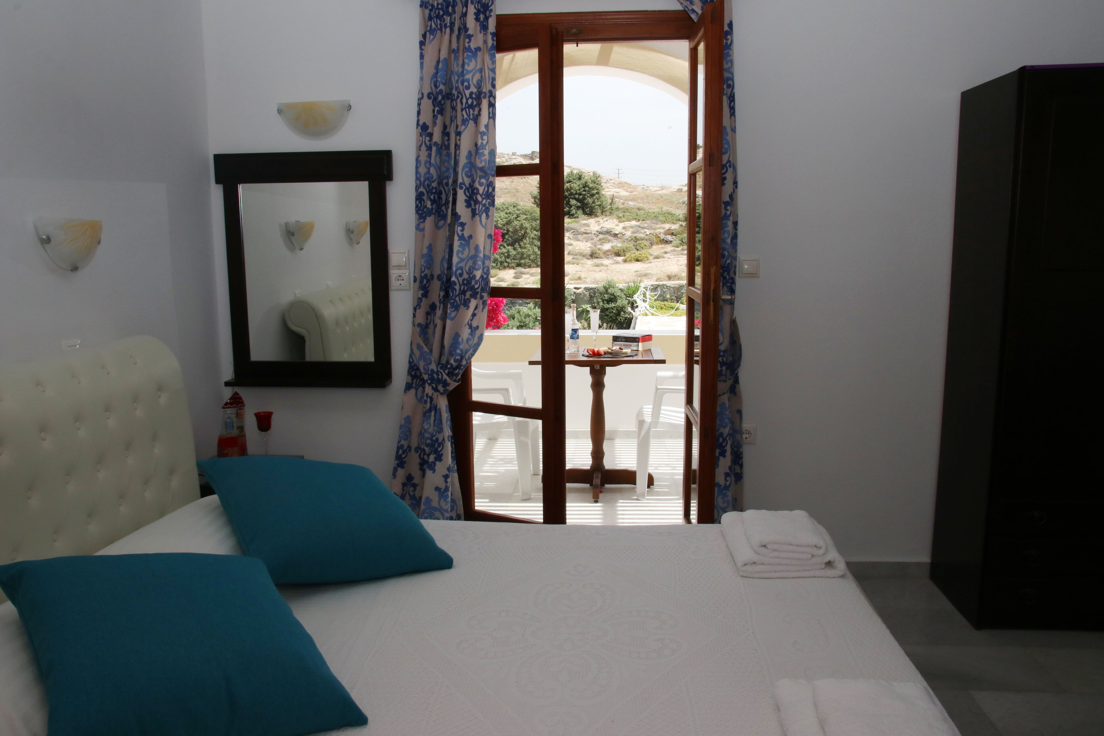 Naxos Cave Suites