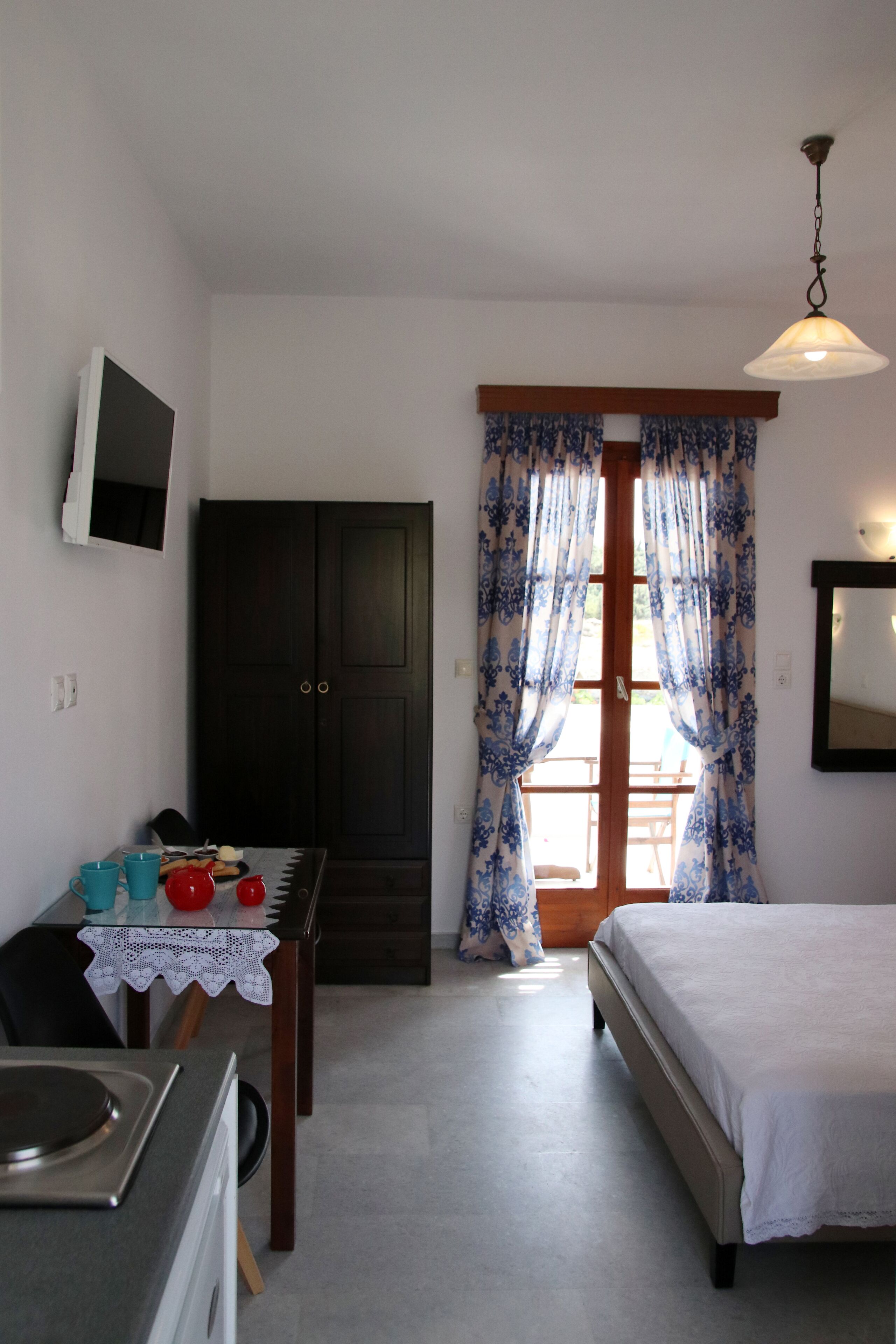 Naxos Cave Suites