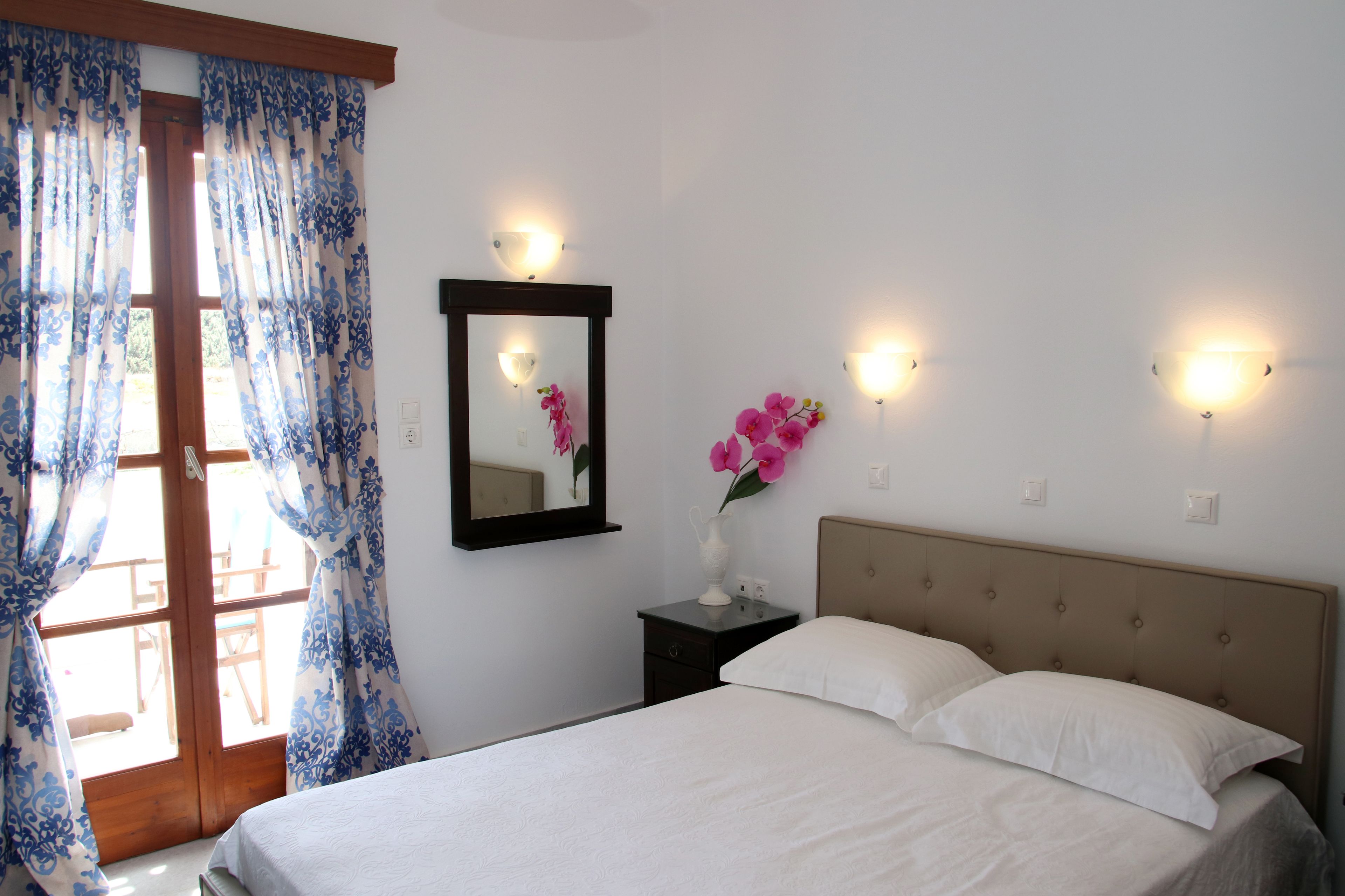 Naxos Cave Suites