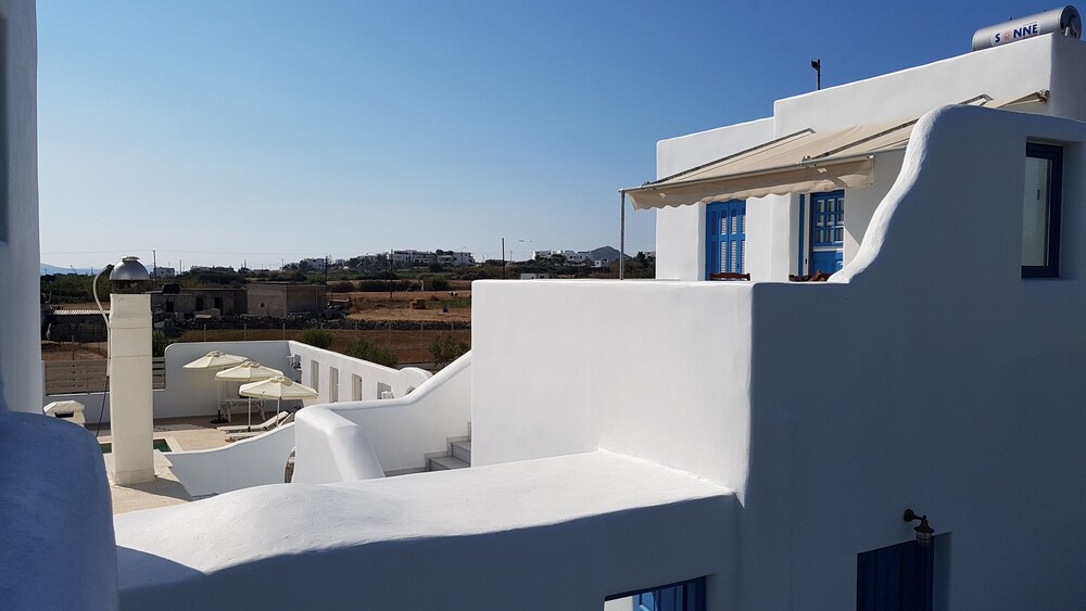 Petroto Abodes