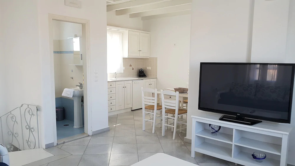 Petroto Abodes