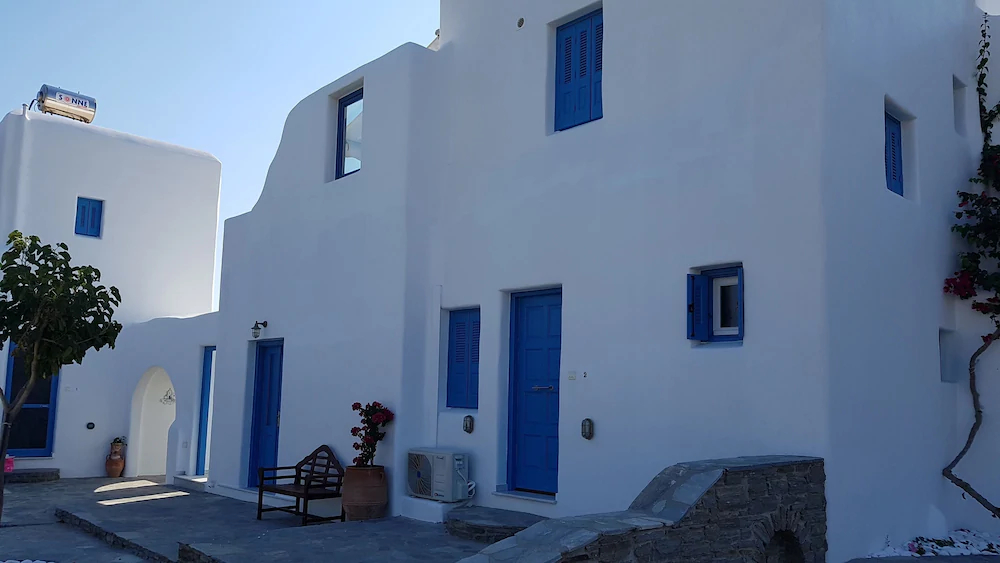 Petroto Abodes