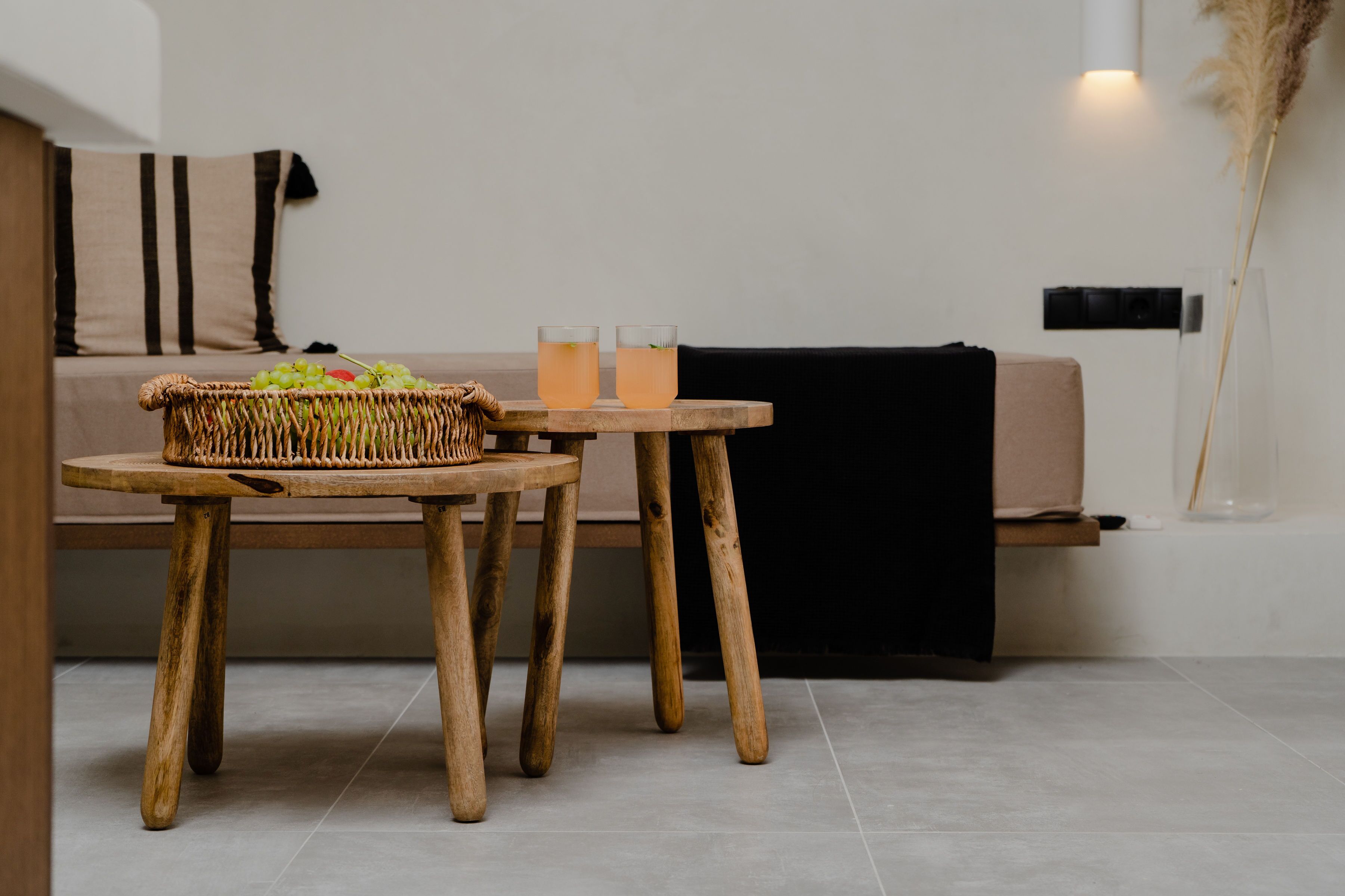 Polis of Naxos Stylish Suites