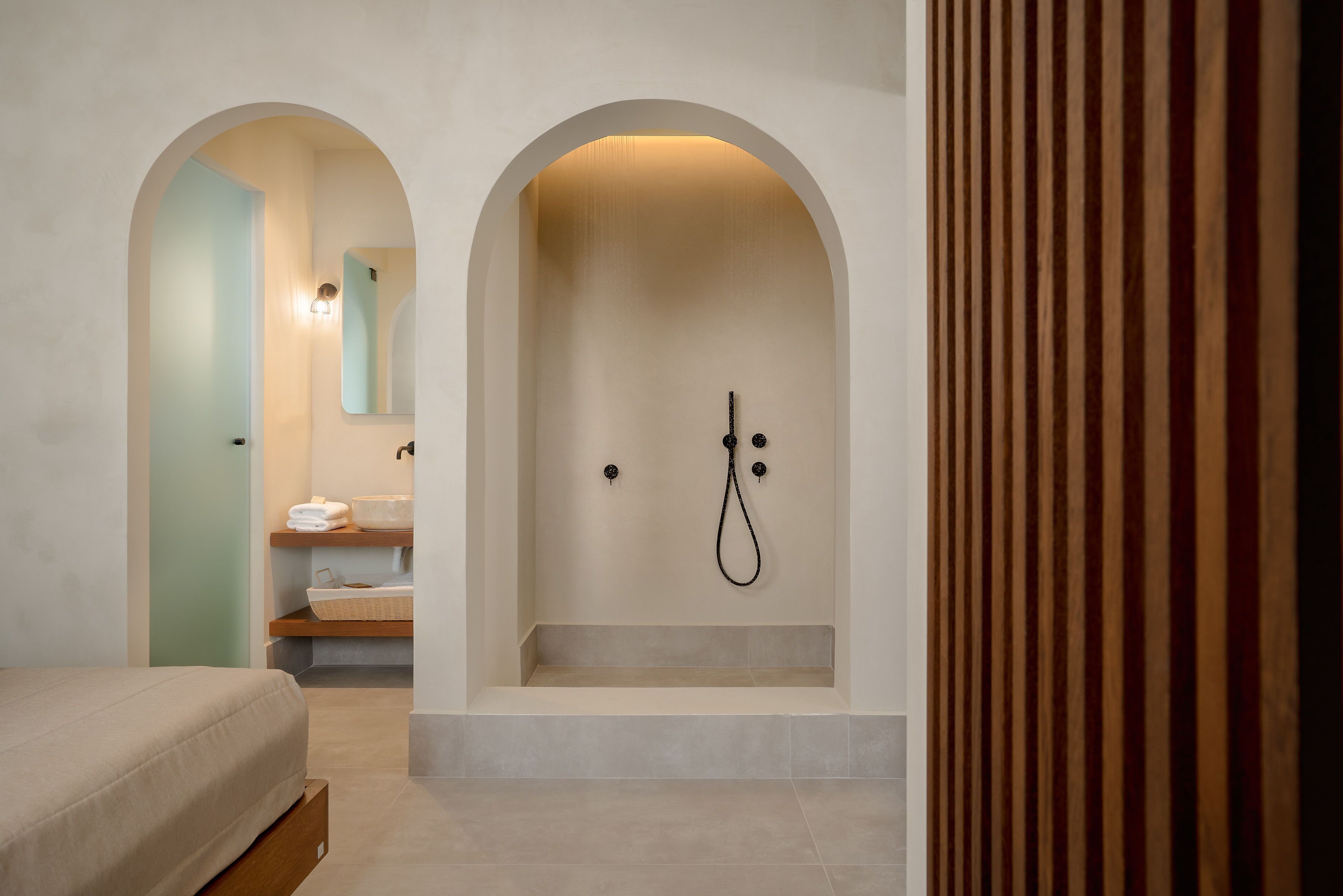 Polis of Naxos Stylish Suites