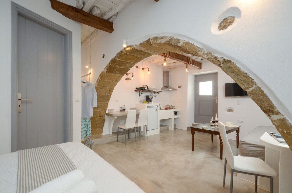 Venetian Suites