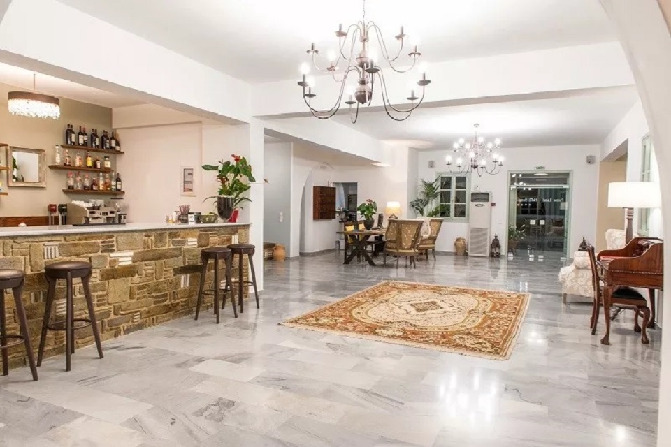 Paros Land Hotel