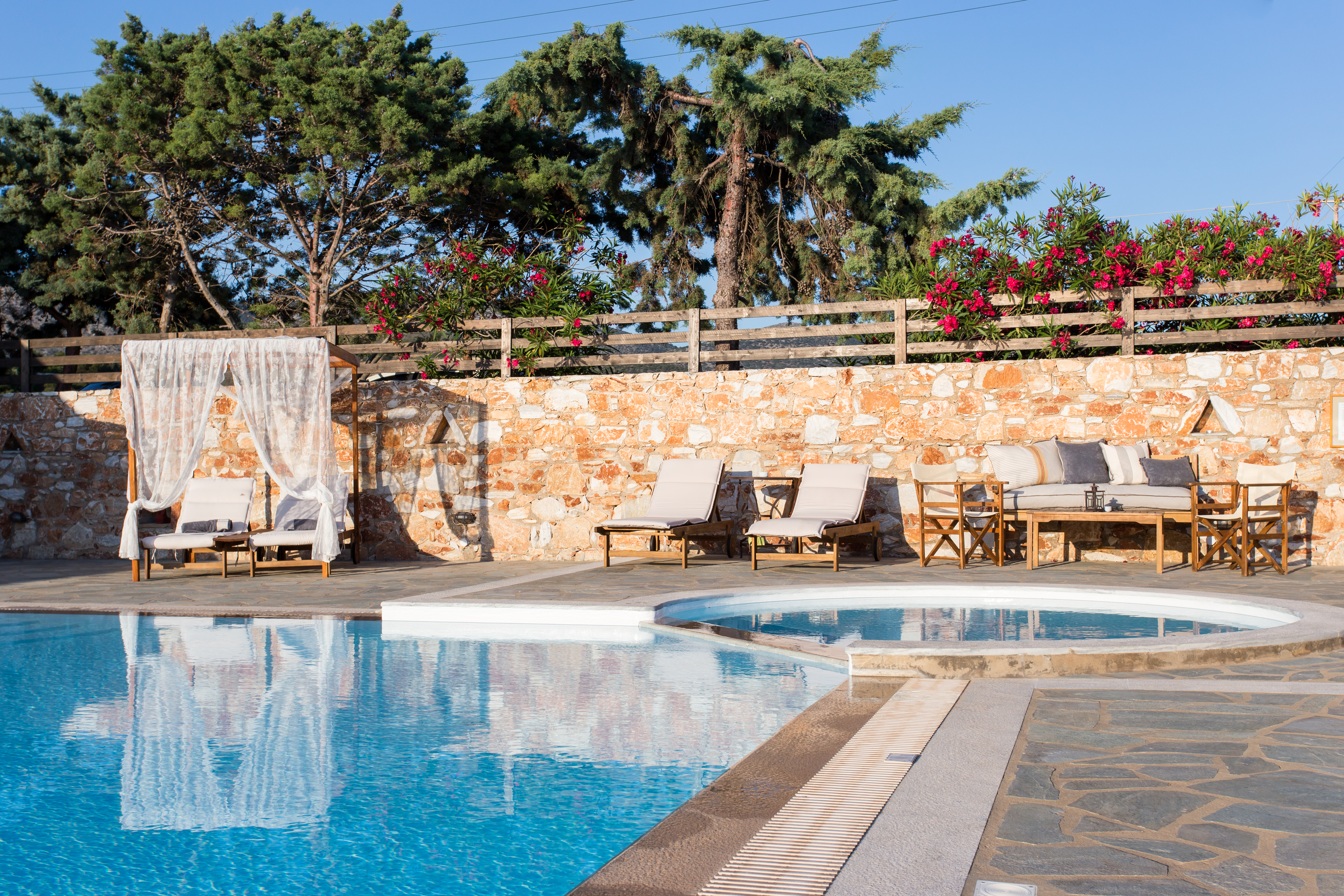 Paros Land Hotel