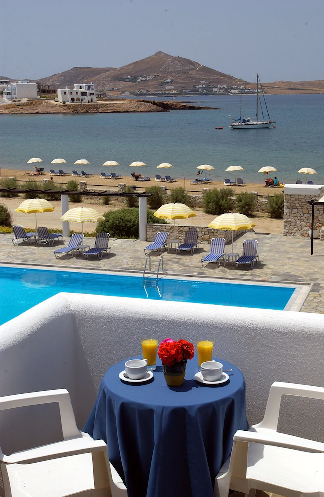 Kosmitis Suites & Villas