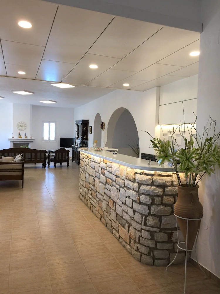 Kosmitis Suites & Villas