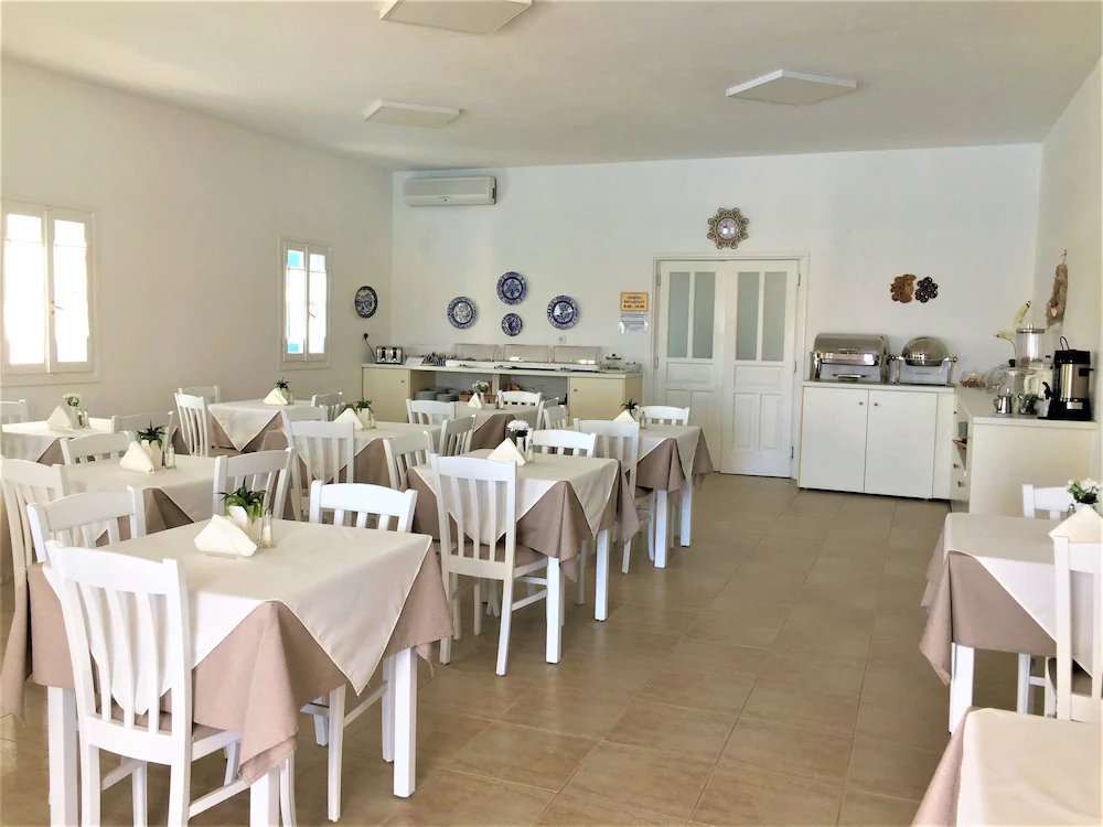Kosmitis Suites & Villas