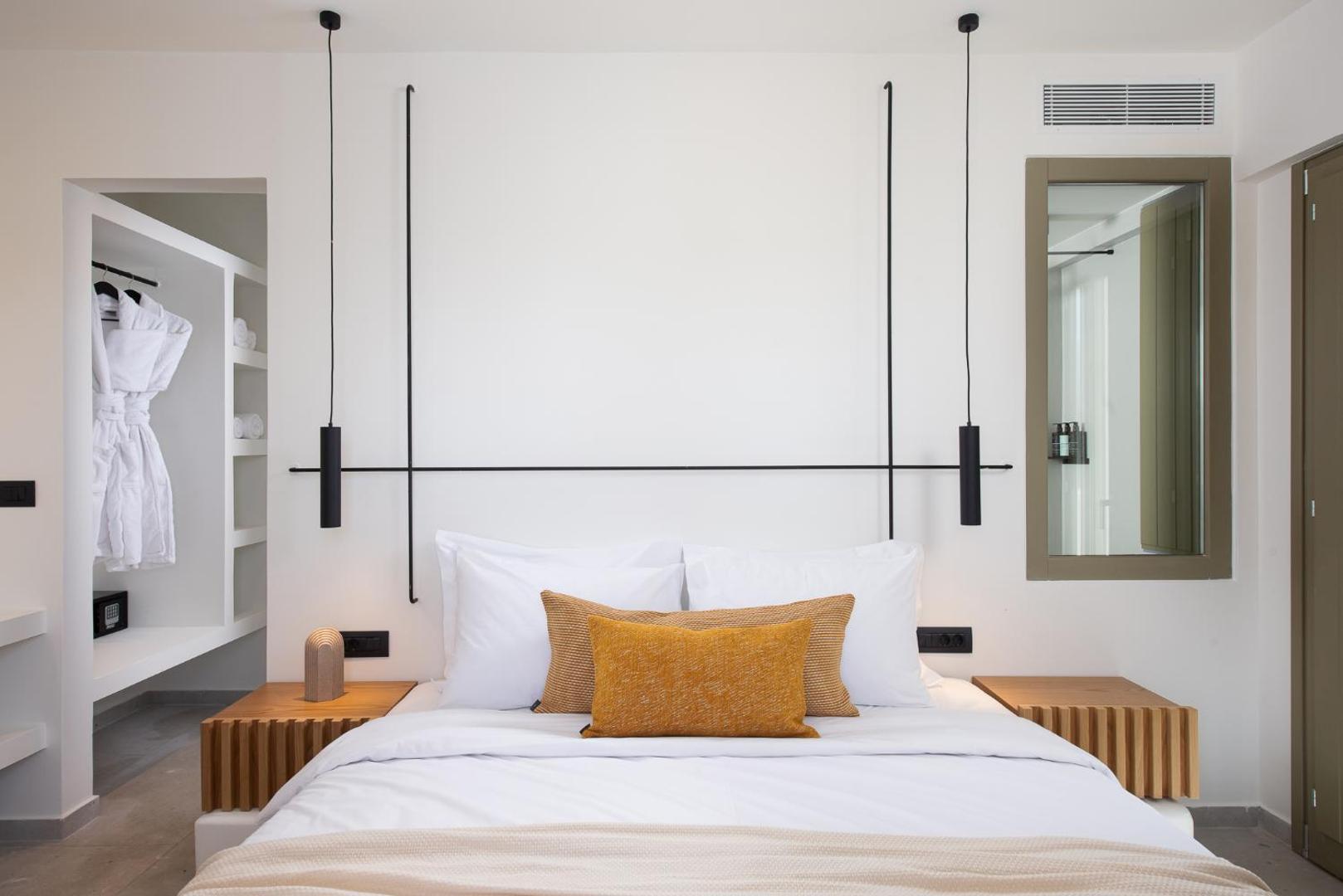 Mazee New-Age Boutique Hotel