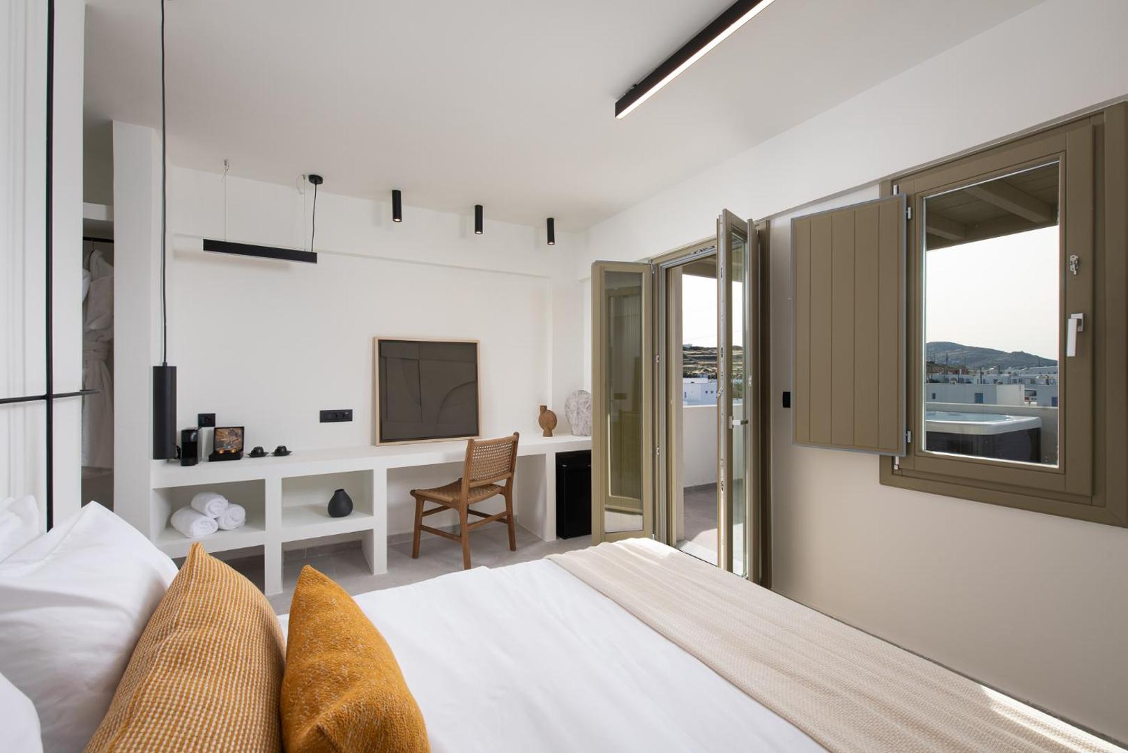 Mazee New-Age Boutique Hotel