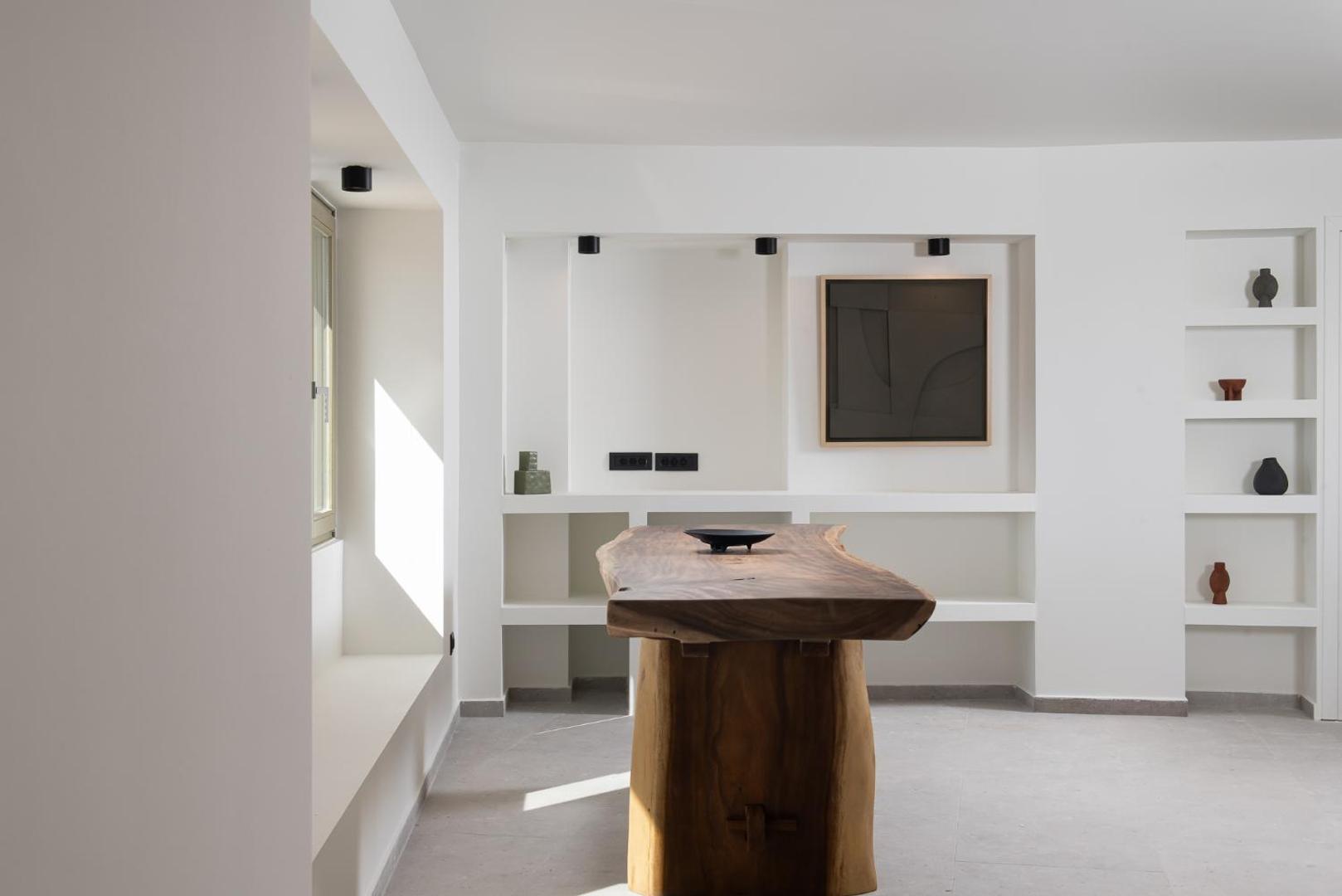 Mazee New-Age Boutique Hotel