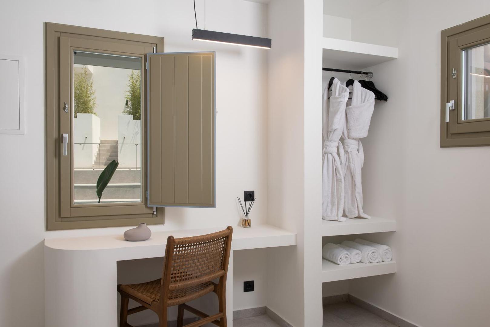 Mazee New-Age Boutique Hotel