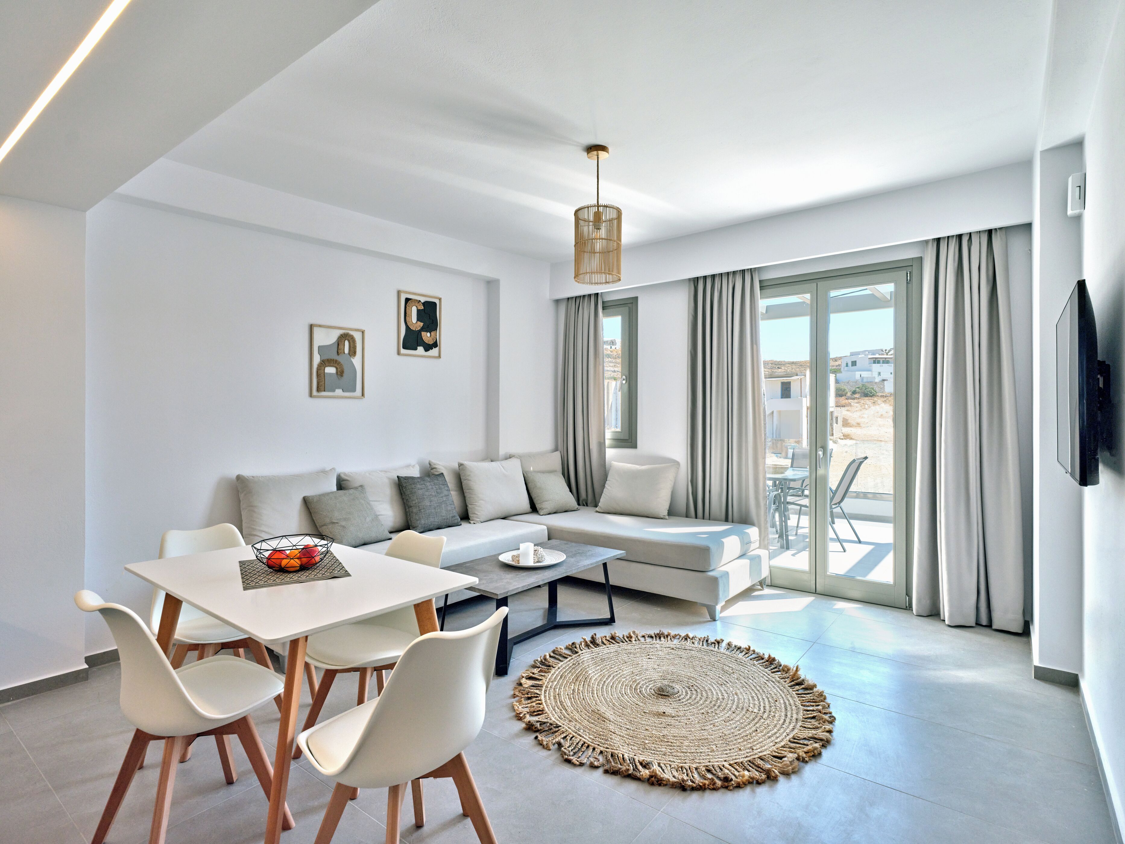 Paros Gem