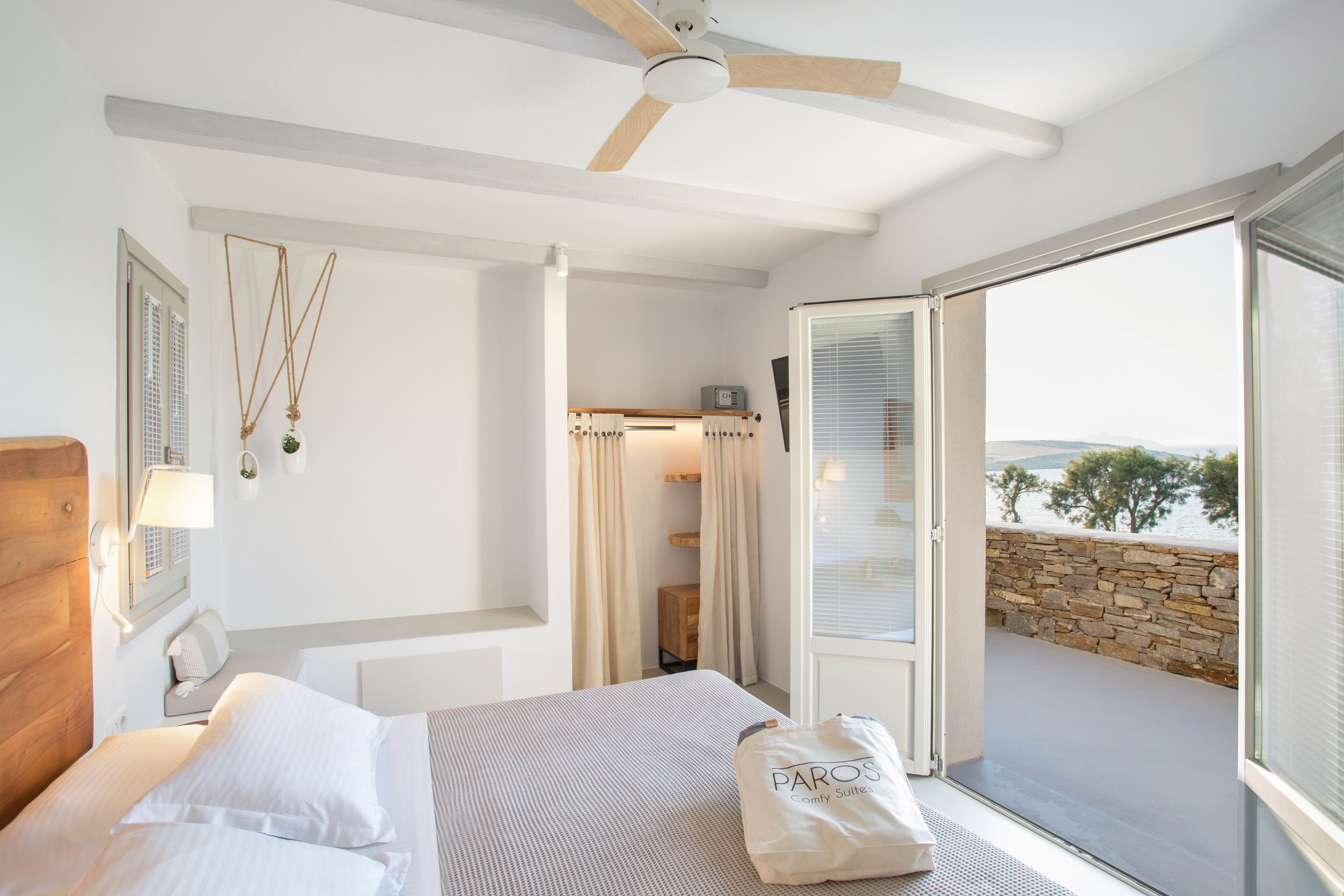 Paros Comfy Suites