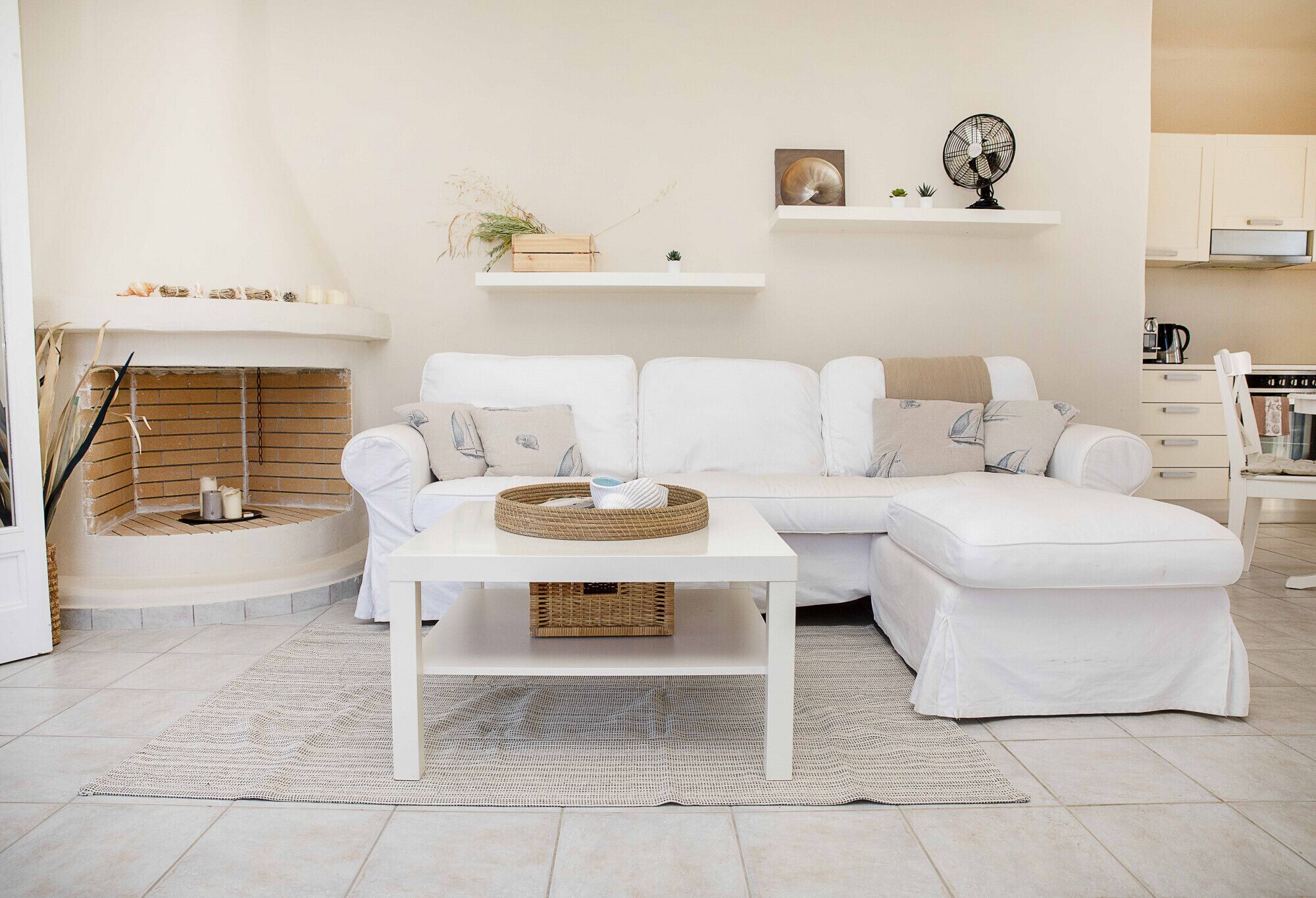 Relax by Mikri Santa Maria Beach