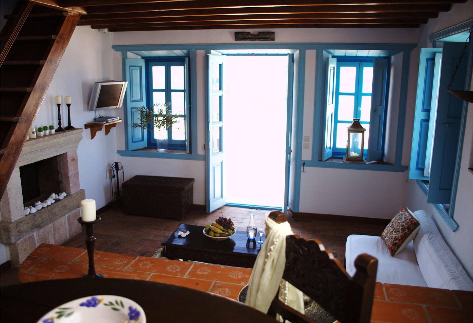 Eirini s Luxury Villas Hotel