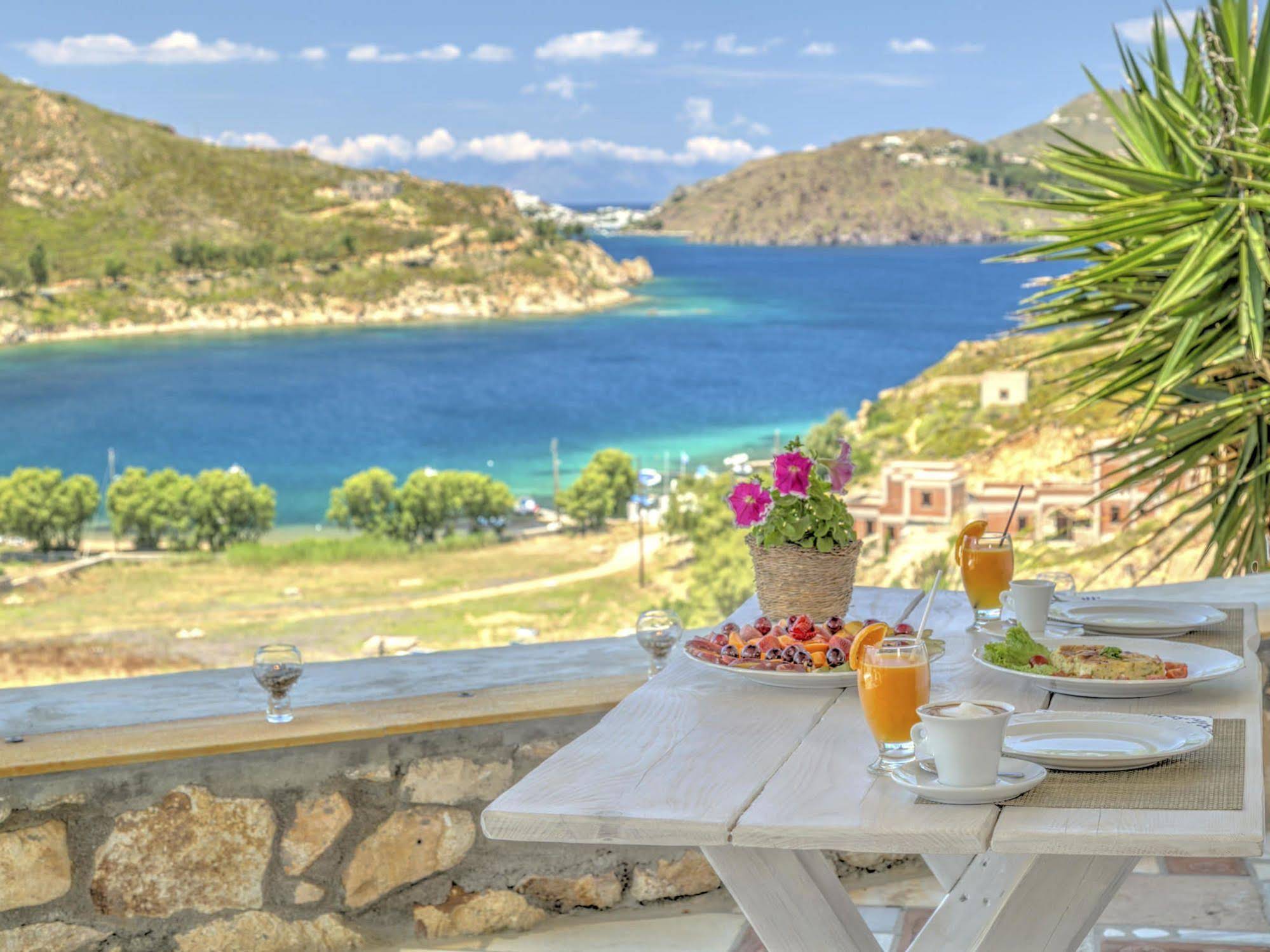 Eirini s Luxury Villas Hotel