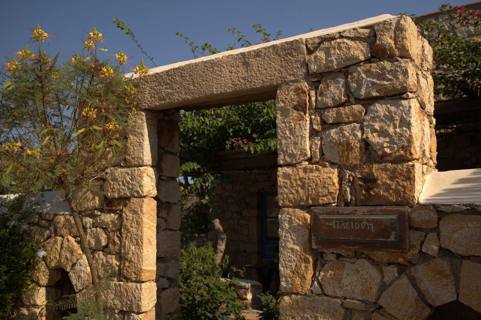 Eirini s Luxury Villas Hotel
