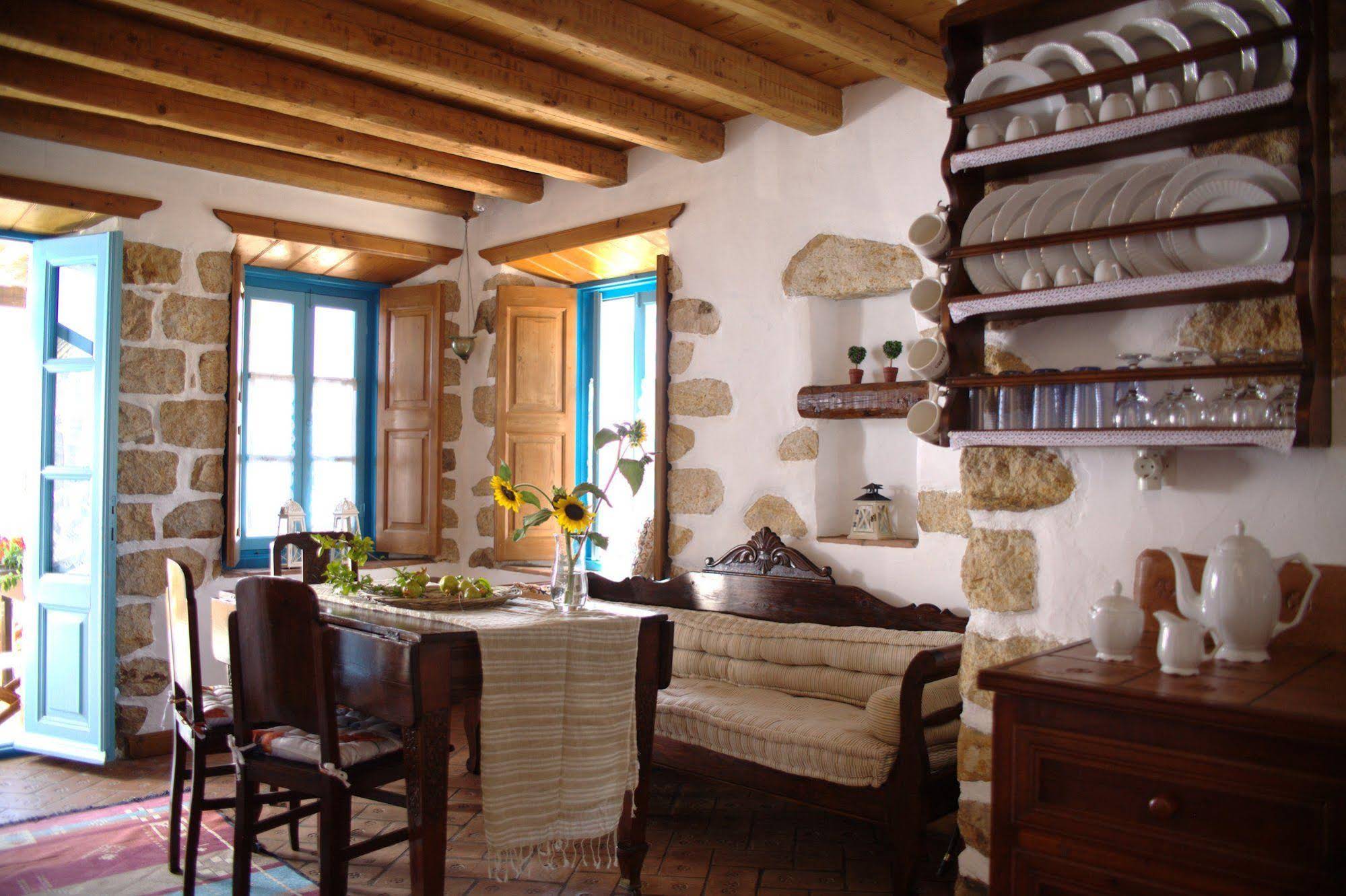 Eirini s Luxury Villas Hotel