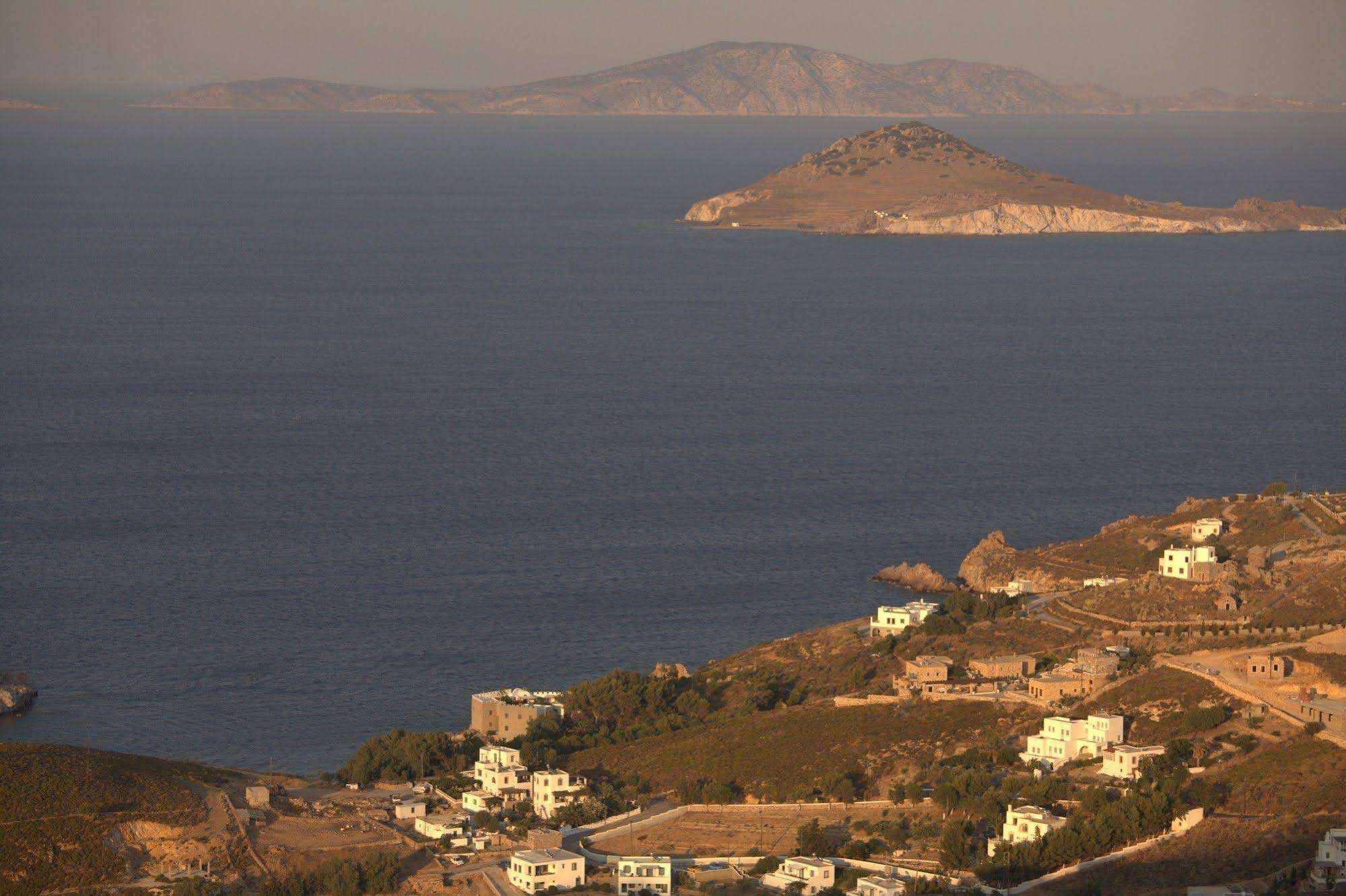 Eirini s Luxury Villas Hotel