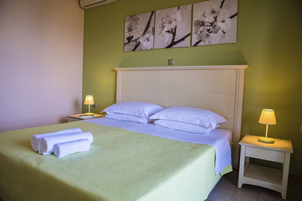 Elaia Boutique Apartments