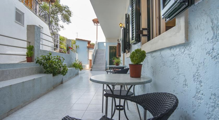 Olympia Paxos Apartment