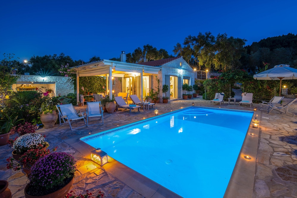 Stone Pool Villa Alina with Seaview