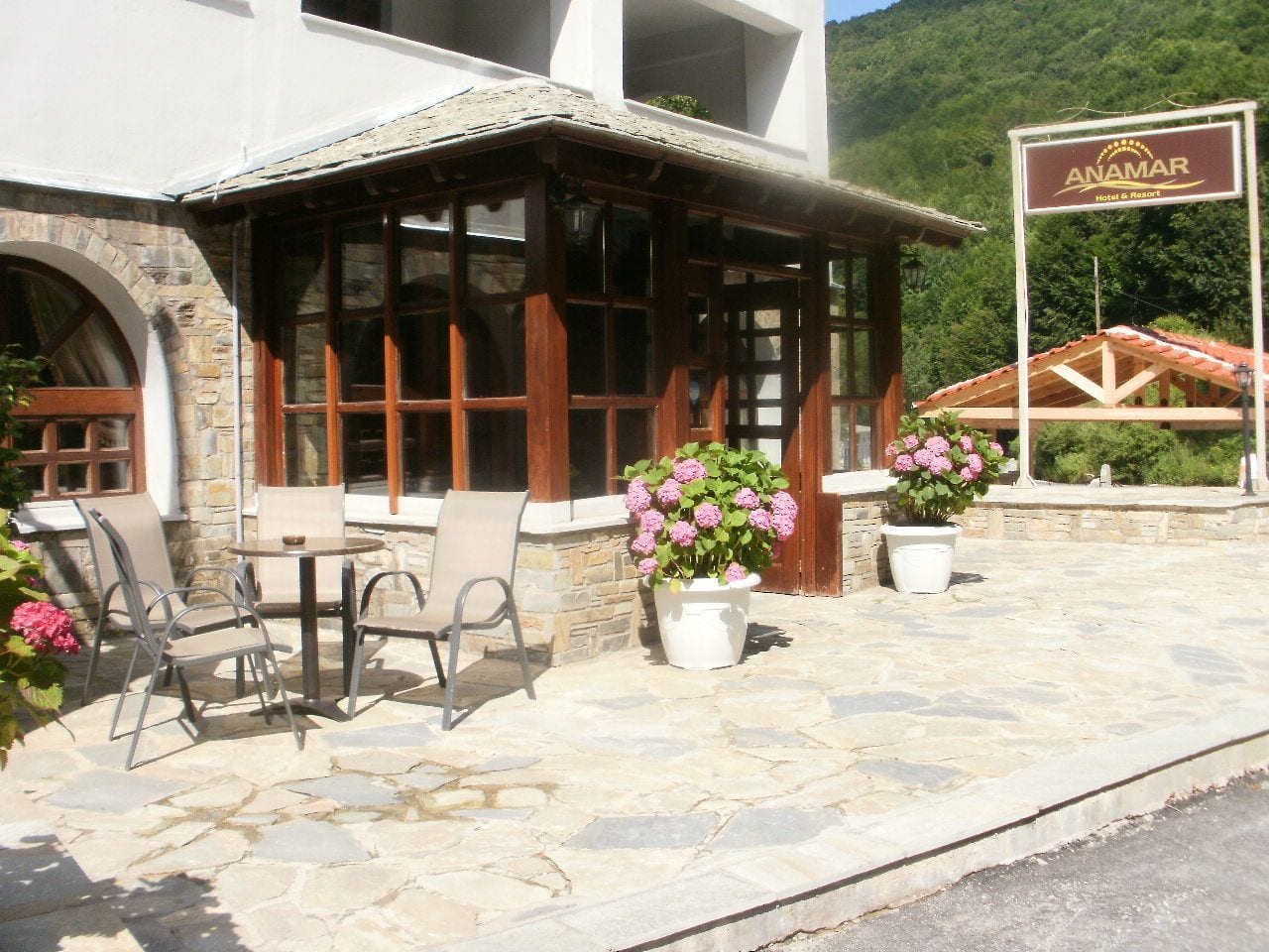 Anamar Pilio Resort