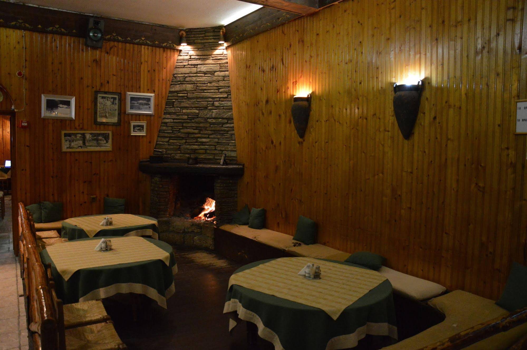 Hotel Hani Zisi