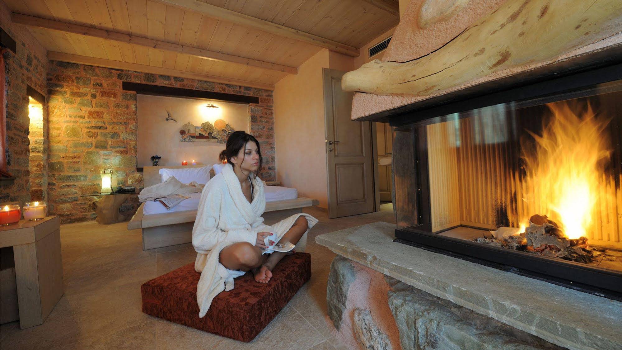 Iakovakis Suites & Spa