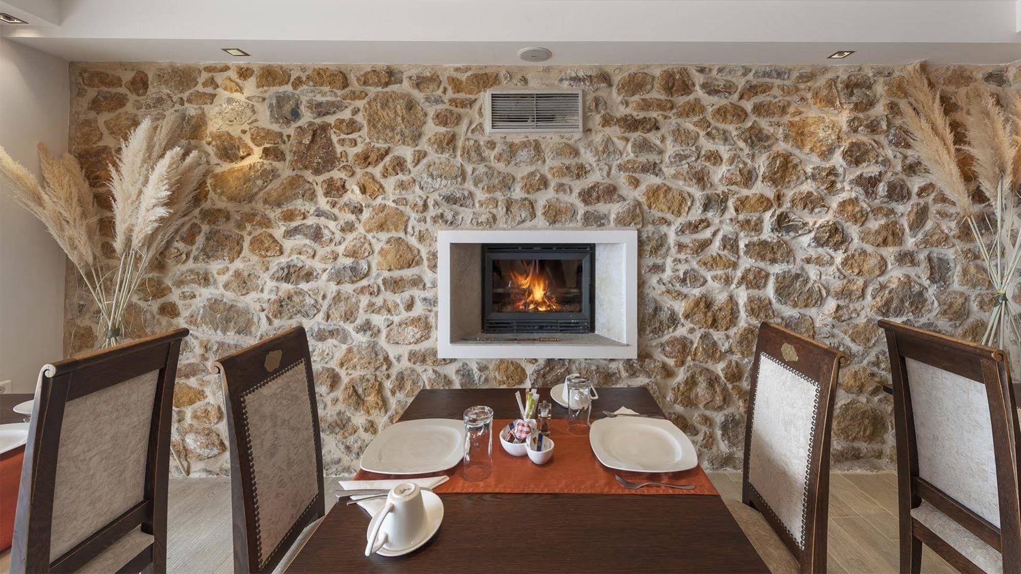 Iakovakis Suites & Spa