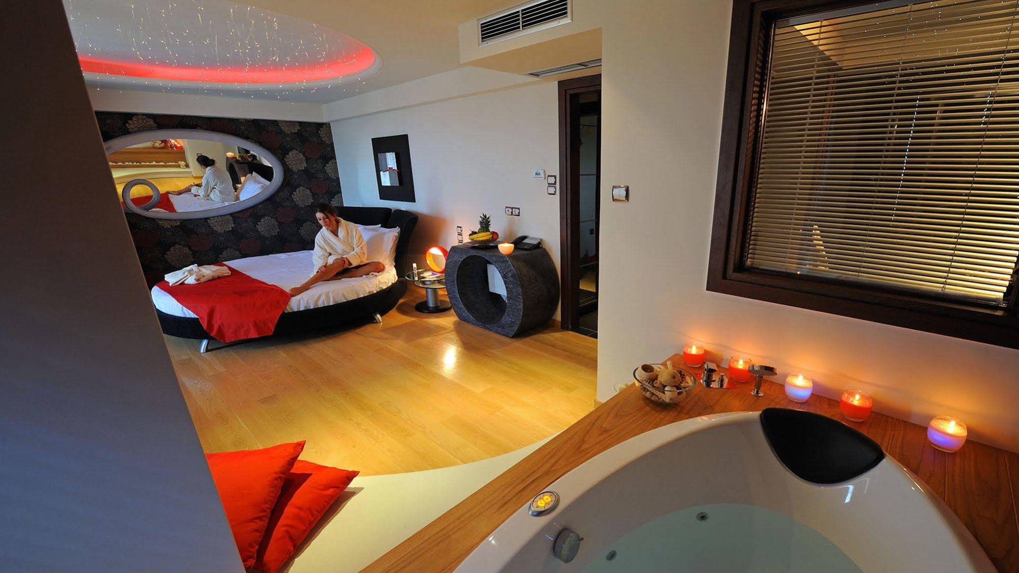 Iakovakis Suites & Spa