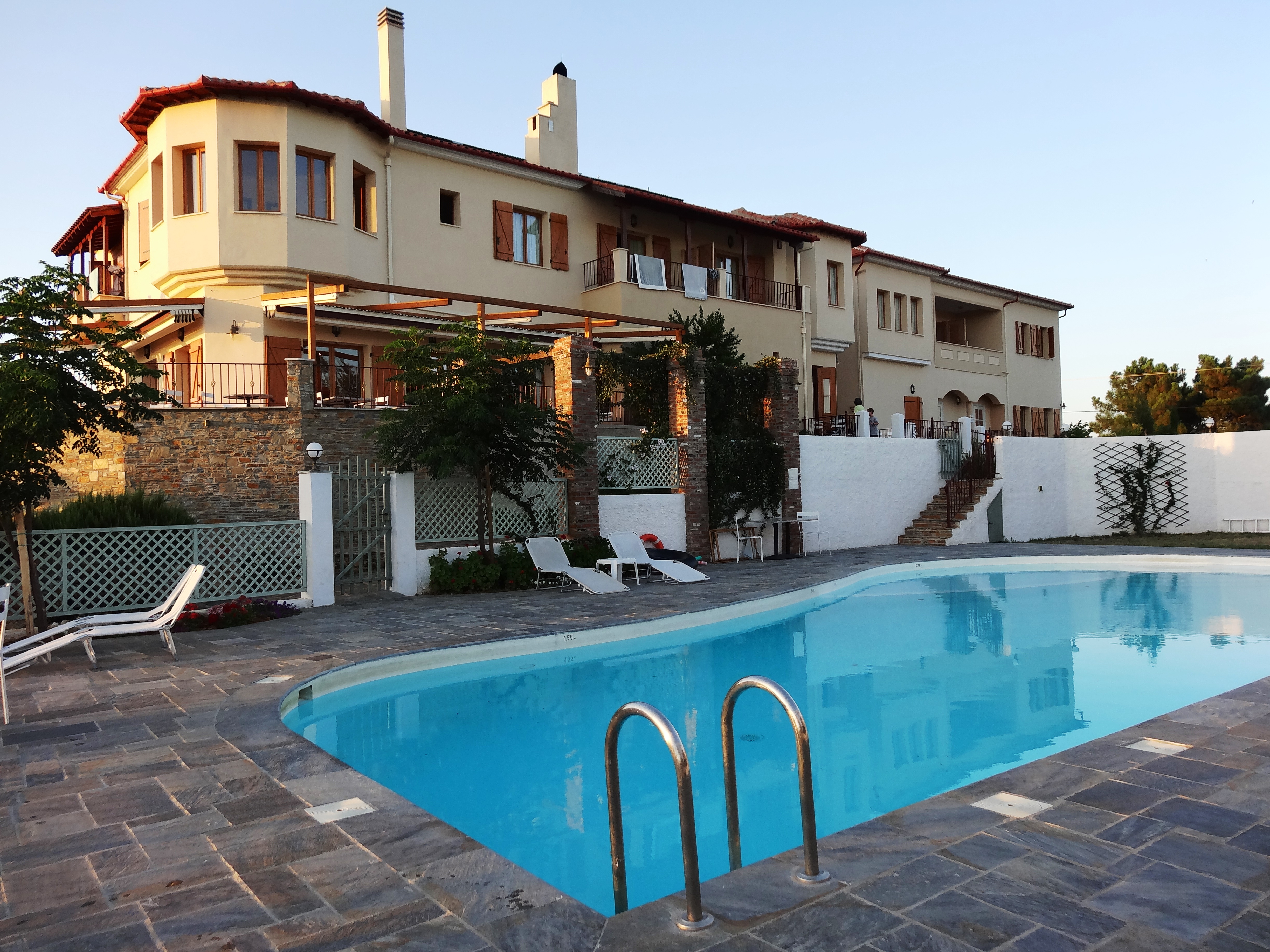 Lagou Raxi Country Hotel