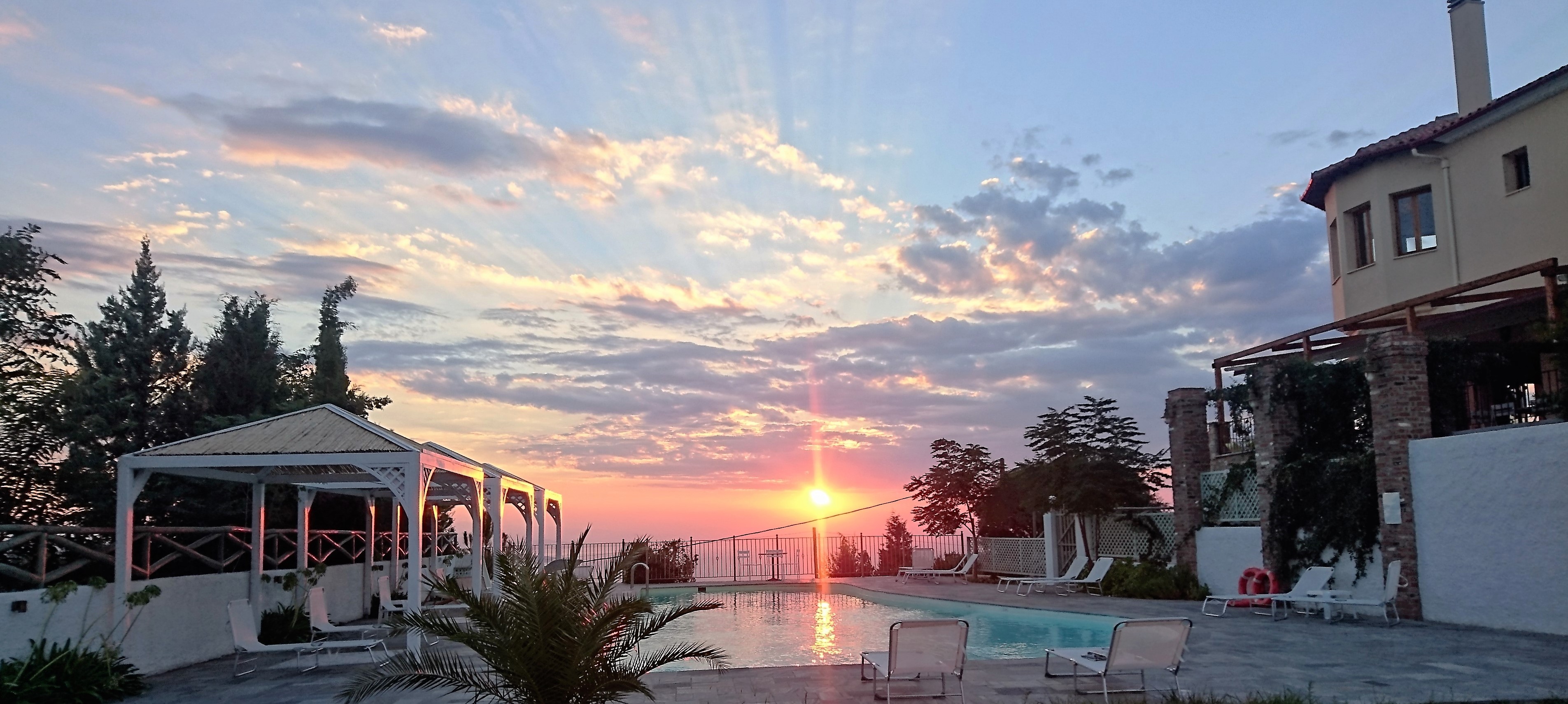 Lagou Raxi Country Hotel