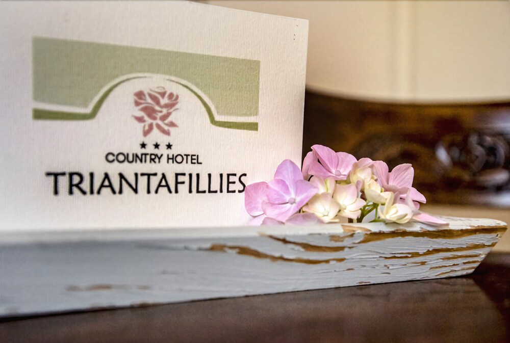 Country Hotel Triantafillies