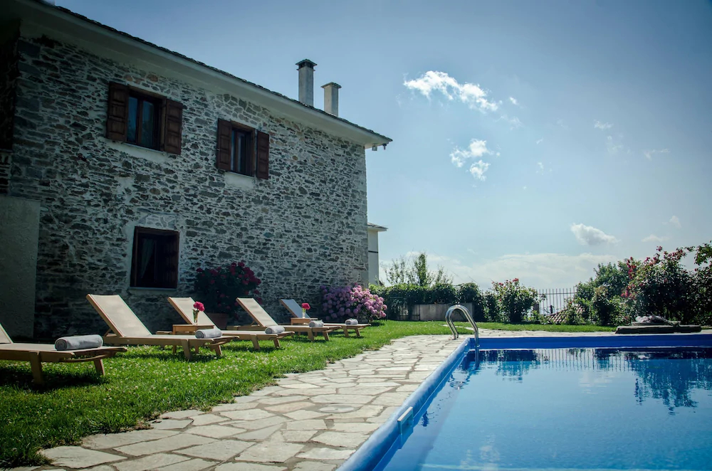 Country Hotel Triantafillies