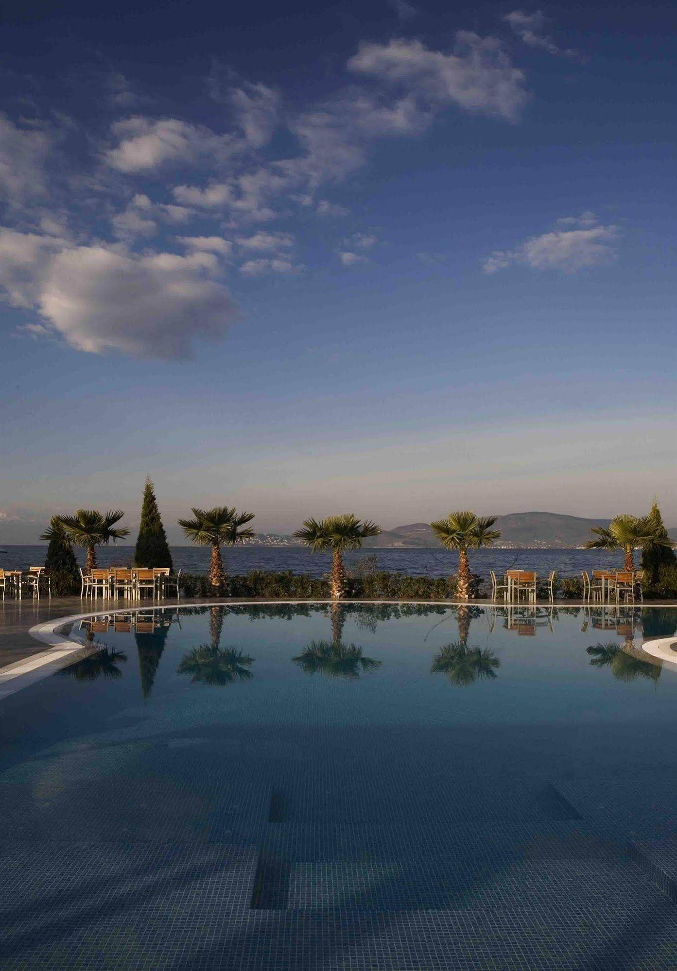 Valis Resort Hotel