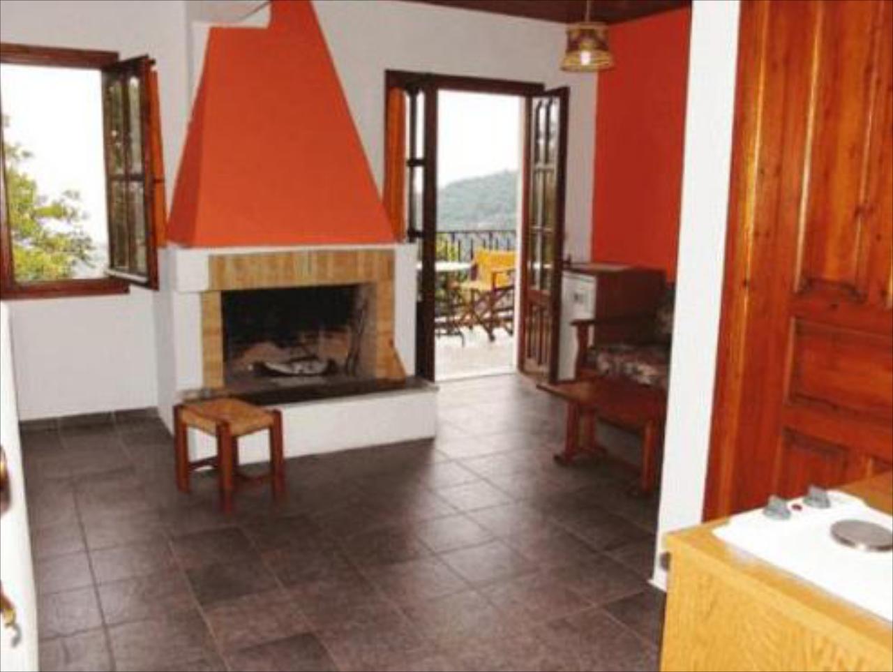 Guesthouse Rousis